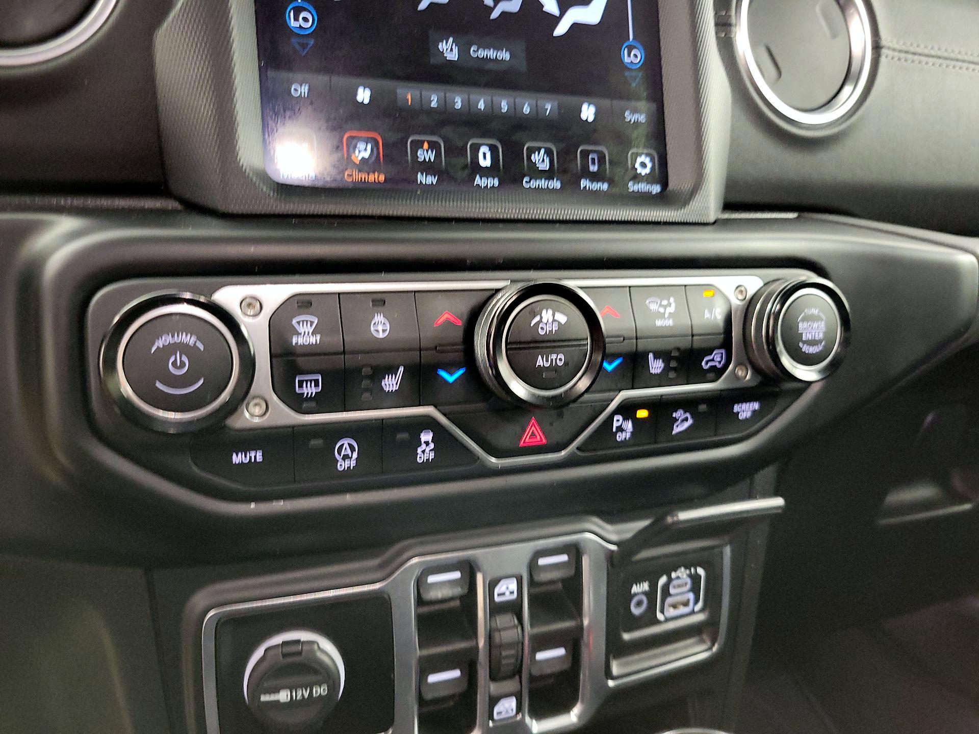 Thumbnail: 2020 Jeep Wrangler - 16