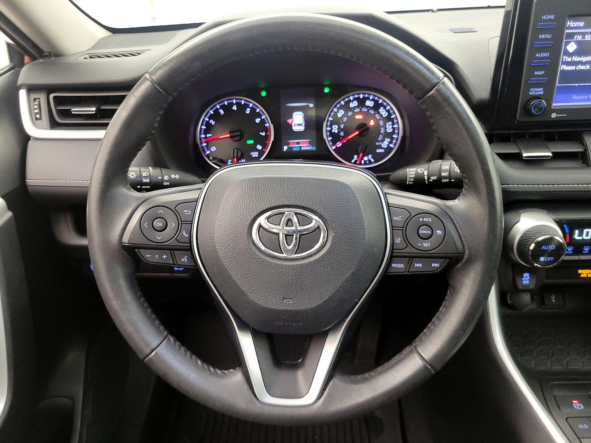 Thumbnail: 2021 Toyota RAV4 - 10