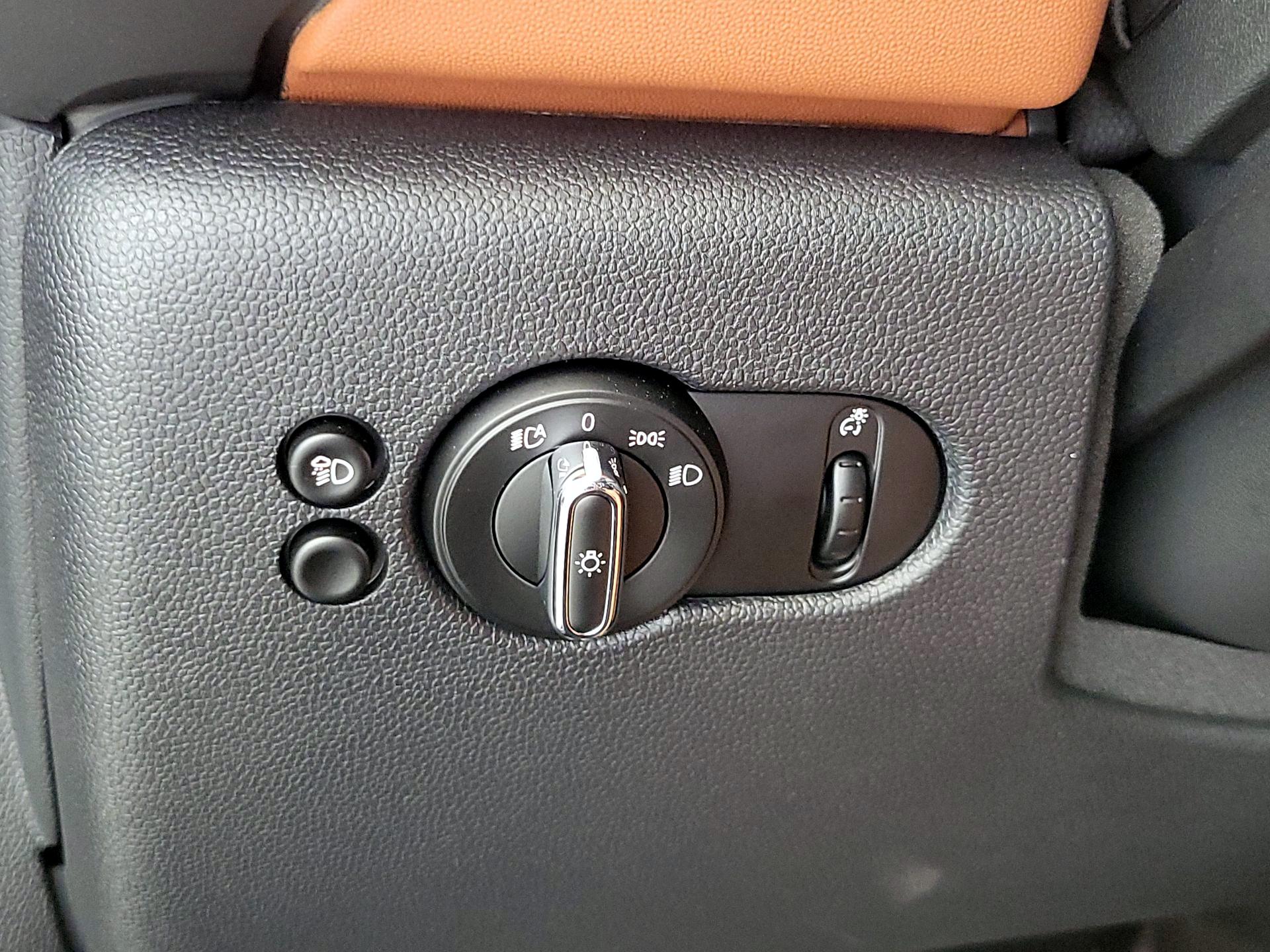 Thumbnail: 2024 MINI Cooper Hardtop - 13