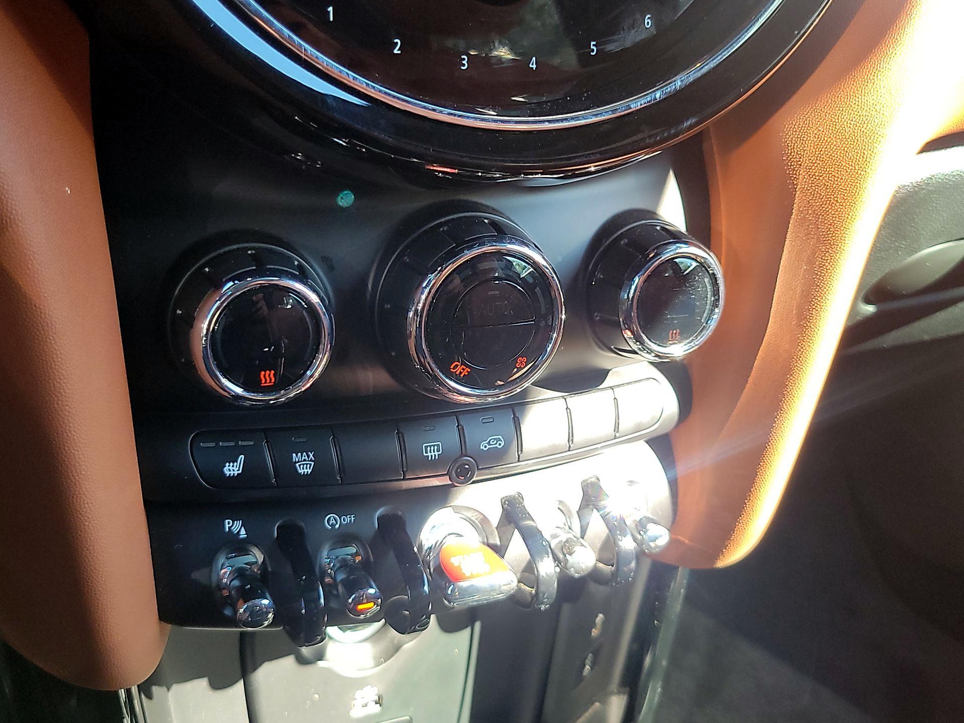 Thumbnail: 2024 MINI Cooper Hardtop - 17