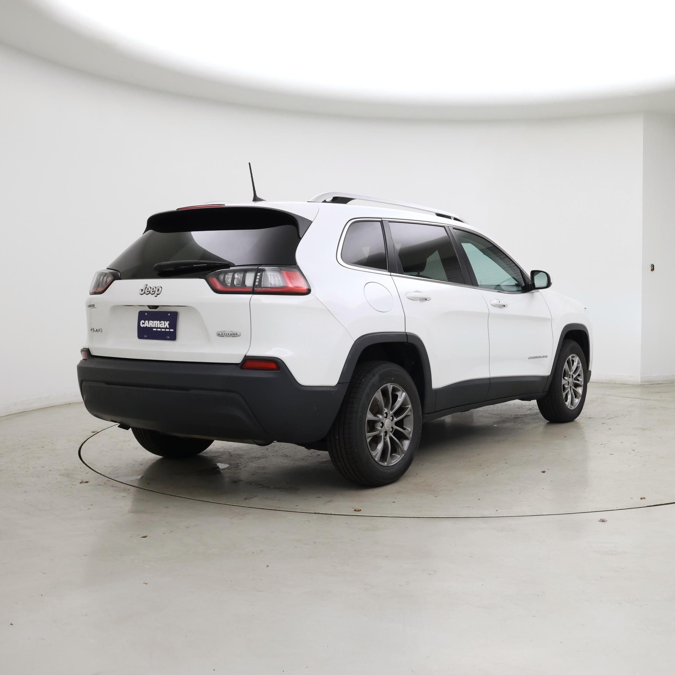 Thumbnail: 2019 Jeep Cherokee - 8