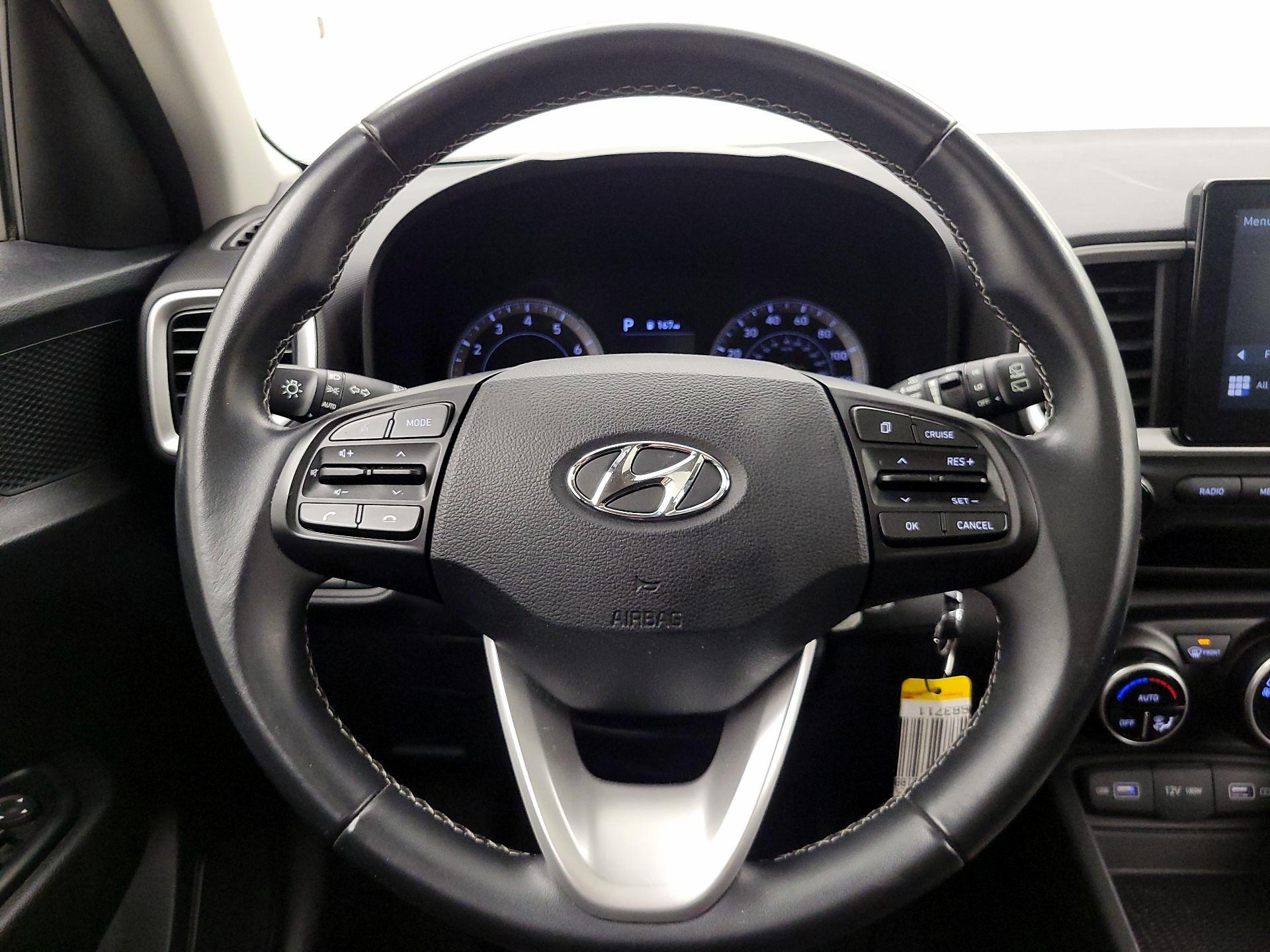 Thumbnail: 2022 Hyundai Venue - 10