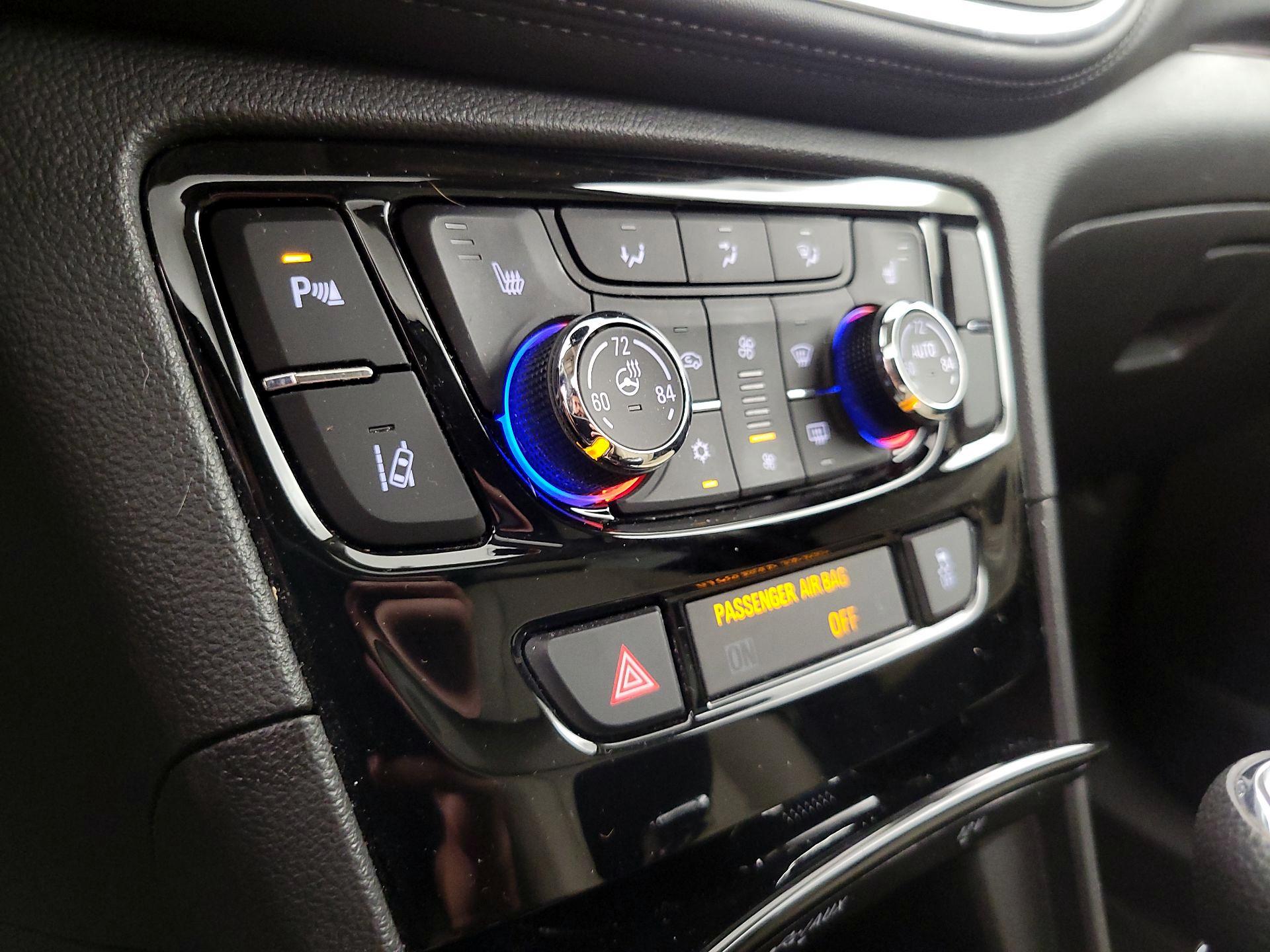 Thumbnail: 2019 Buick Encore - 17
