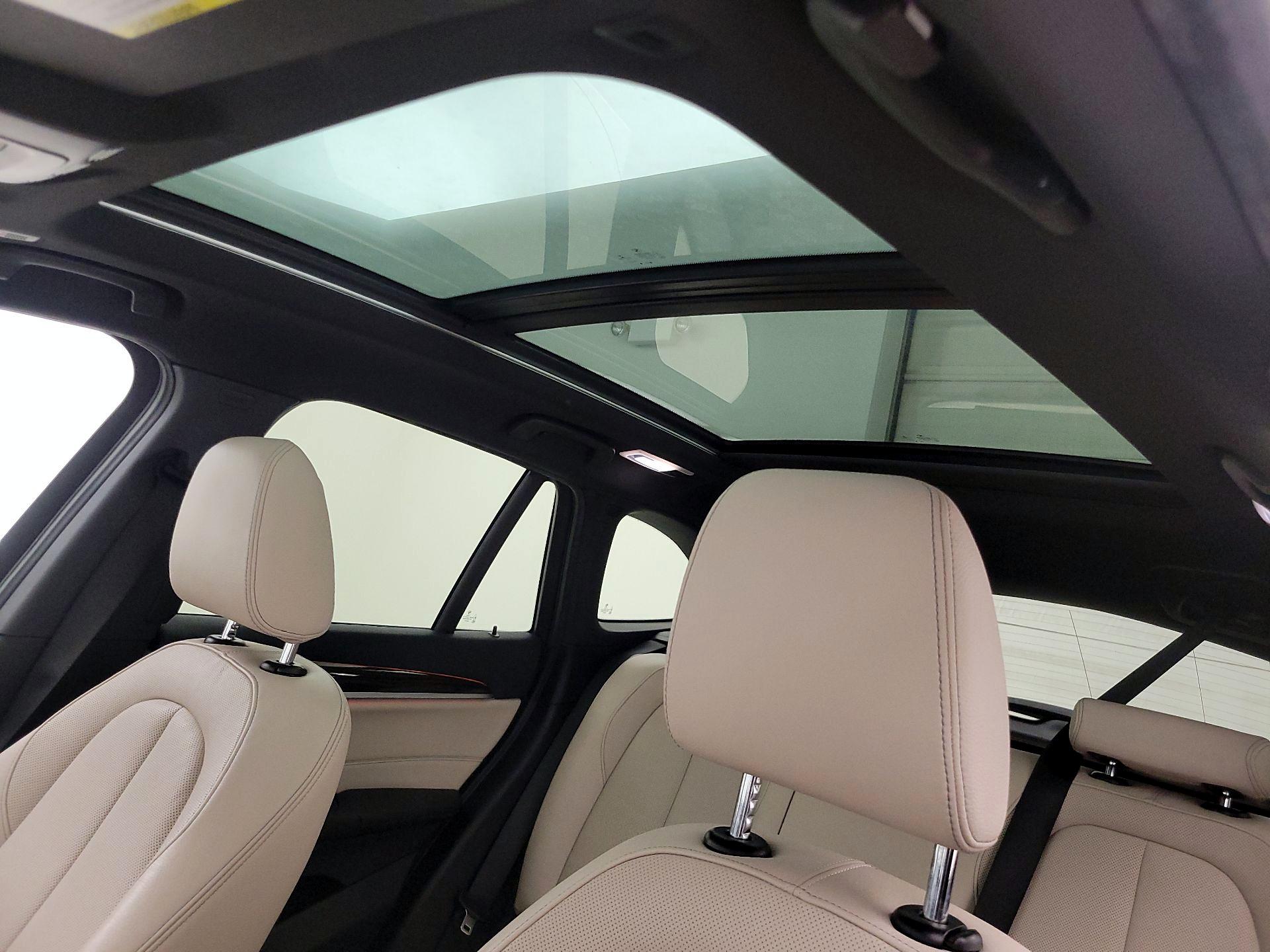 Thumbnail: 2017 BMW X1 - 20