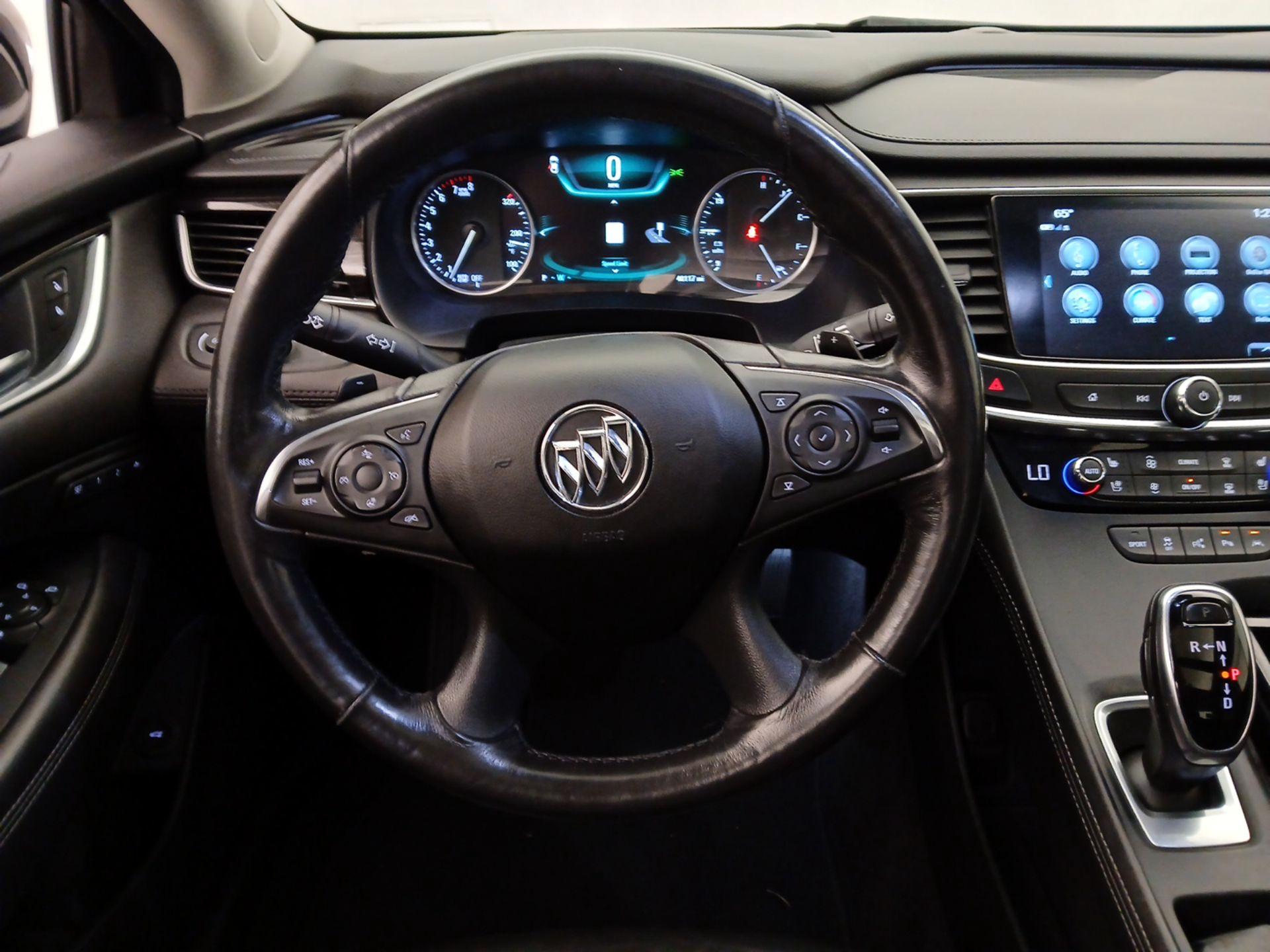 Thumbnail: 2017 Buick LaCrosse - 10