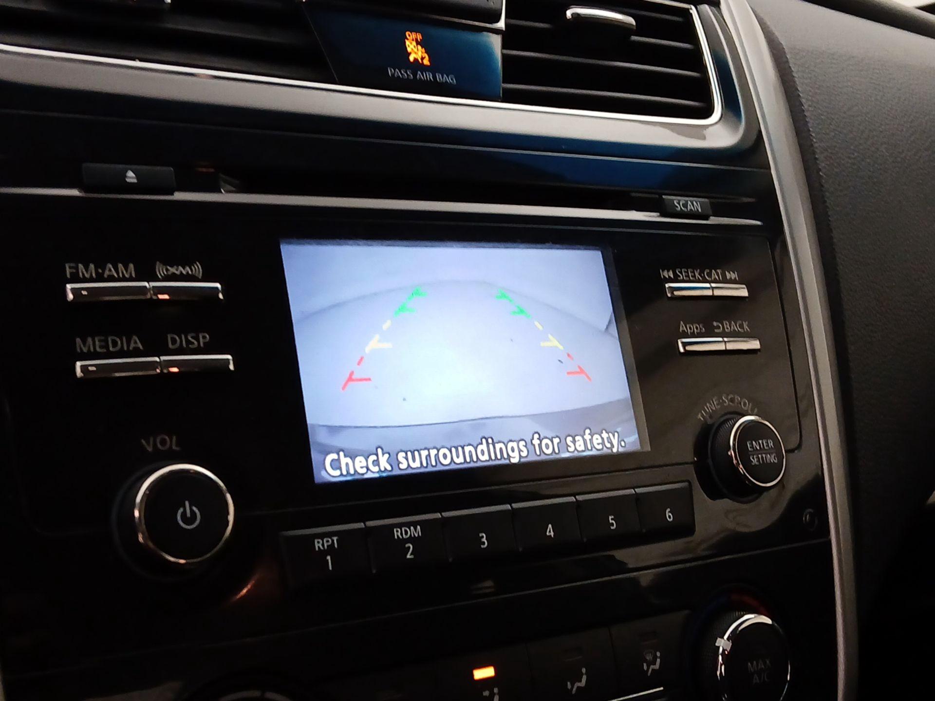 Thumbnail: 2015 Nissan Altima - 14