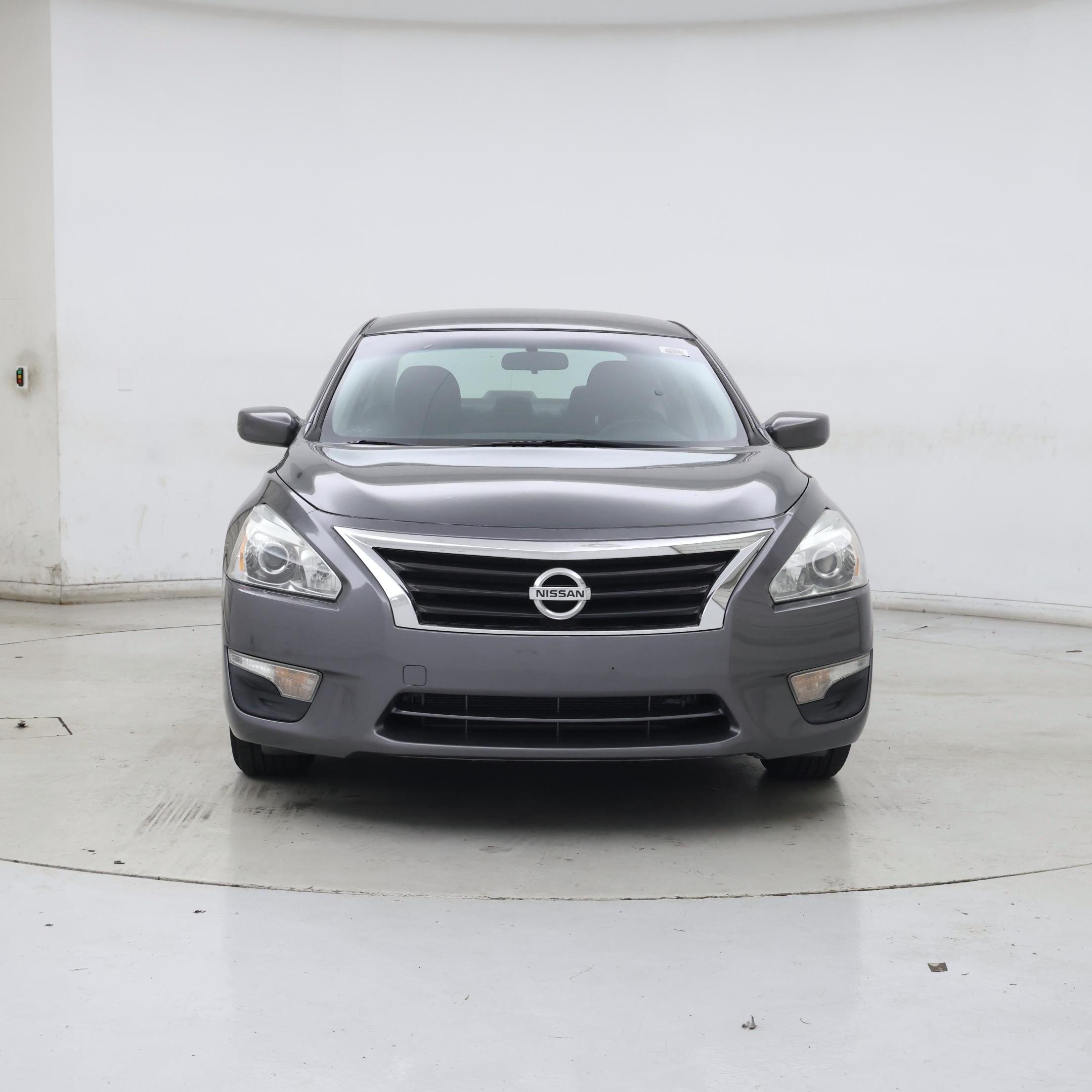 Thumbnail: 2015 Nissan Altima - 5