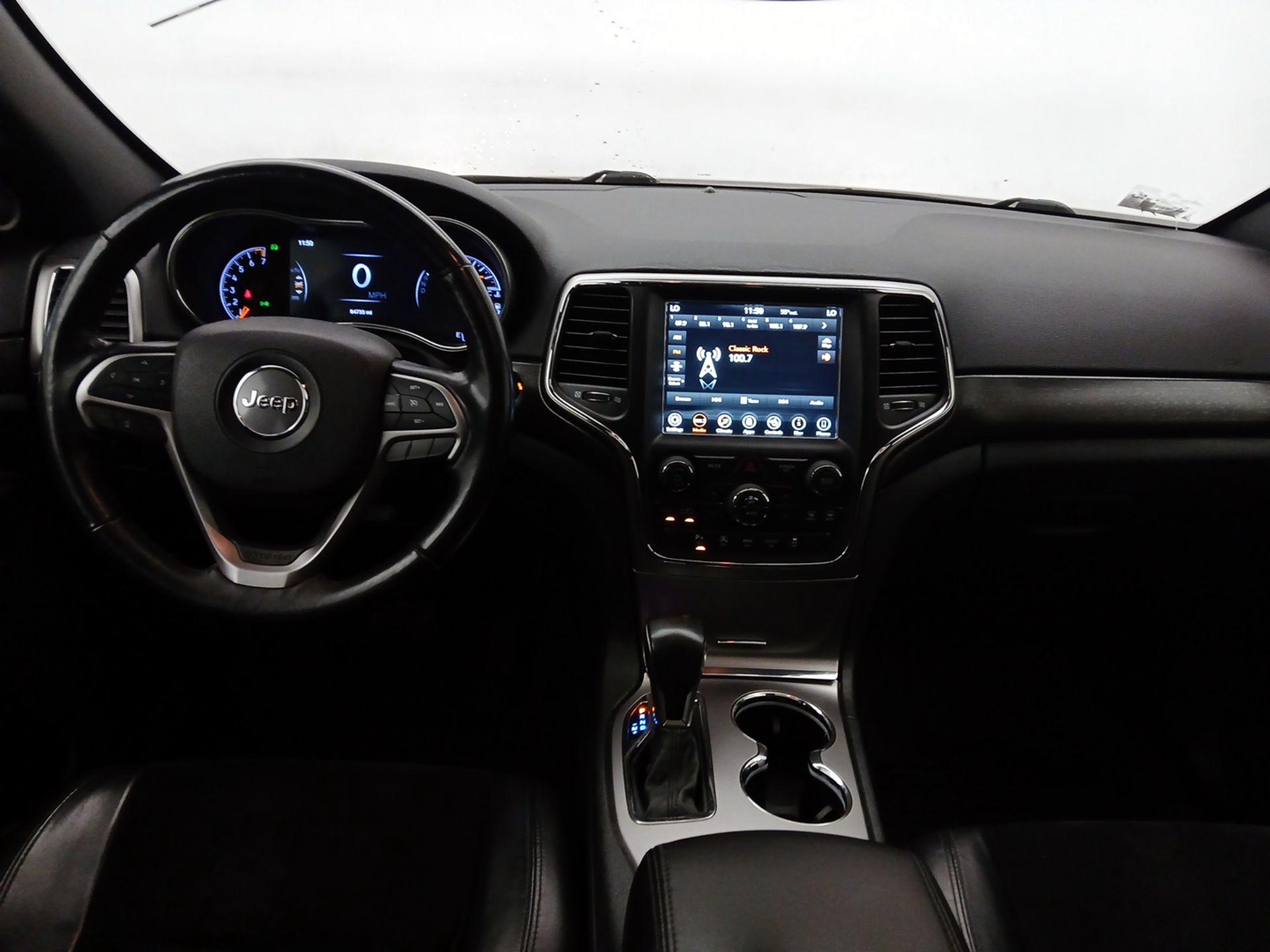 Thumbnail: 2018 Jeep Grand Cherokee - 9