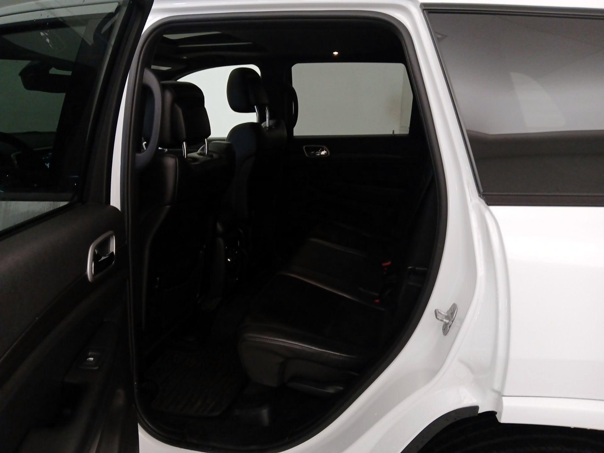 Thumbnail: 2018 Jeep Grand Cherokee - 20