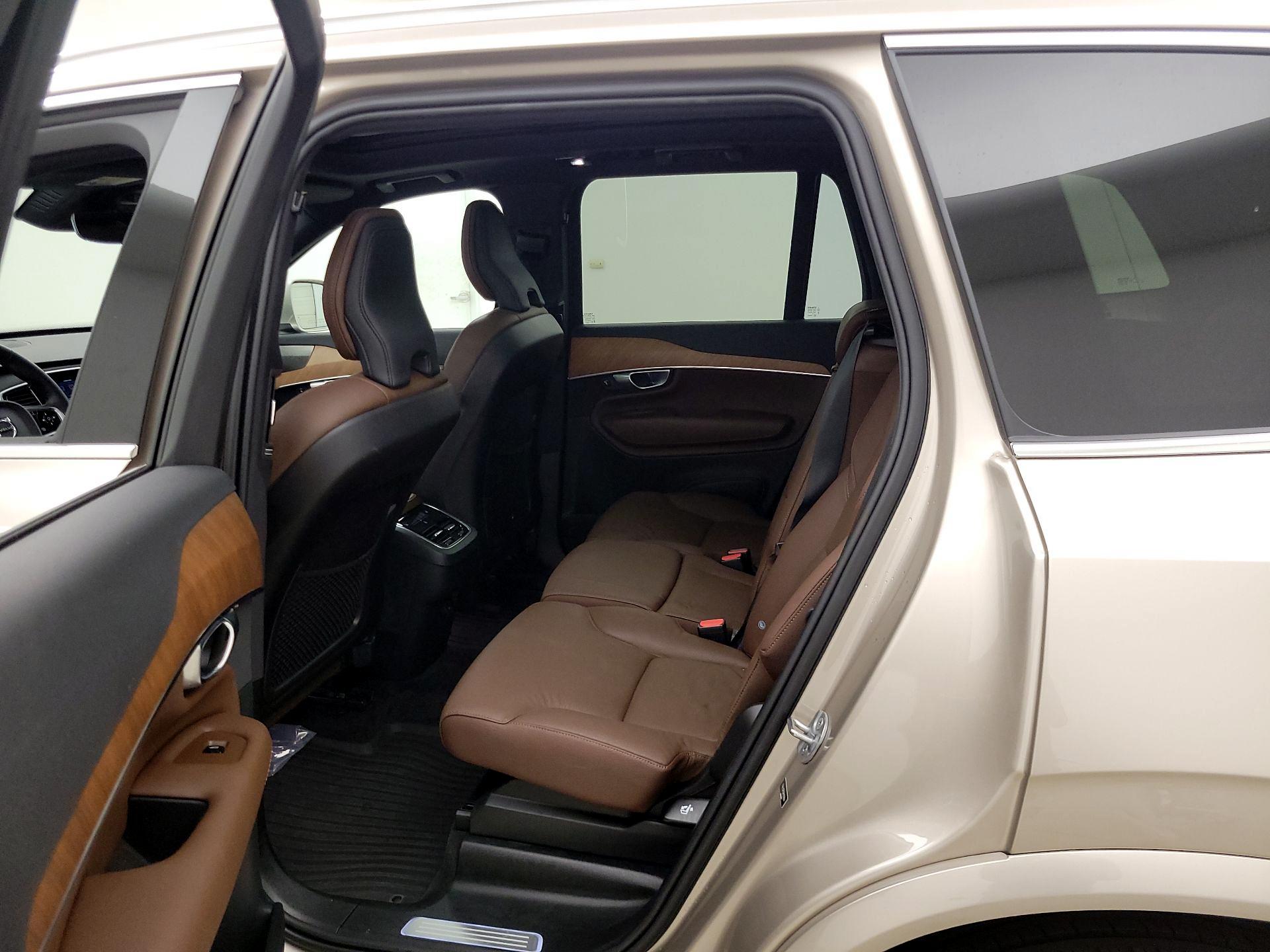 Thumbnail: 2024 Volvo XC90 - 20