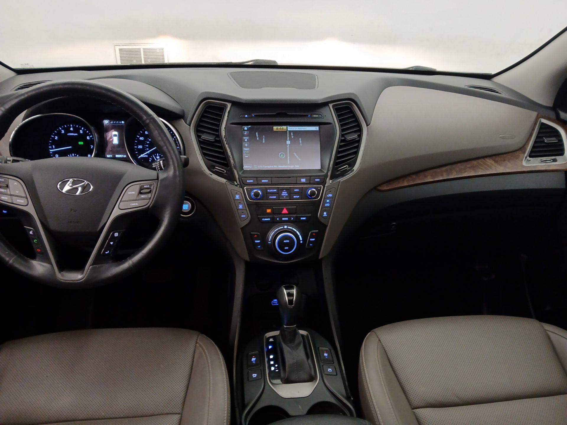 Thumbnail: 2017 Hyundai Santa Fe - 9