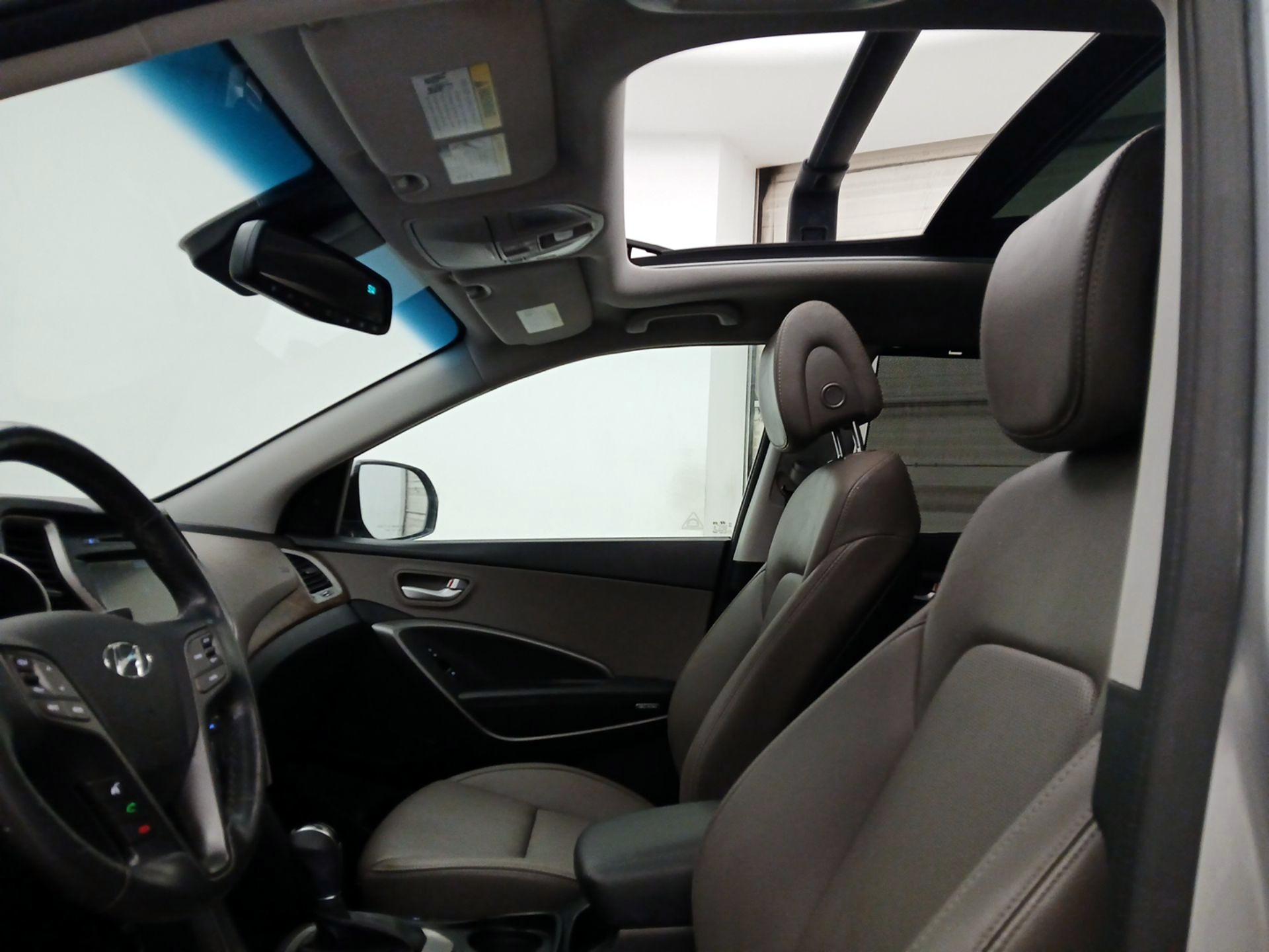 Thumbnail: 2017 Hyundai Santa Fe - 19
