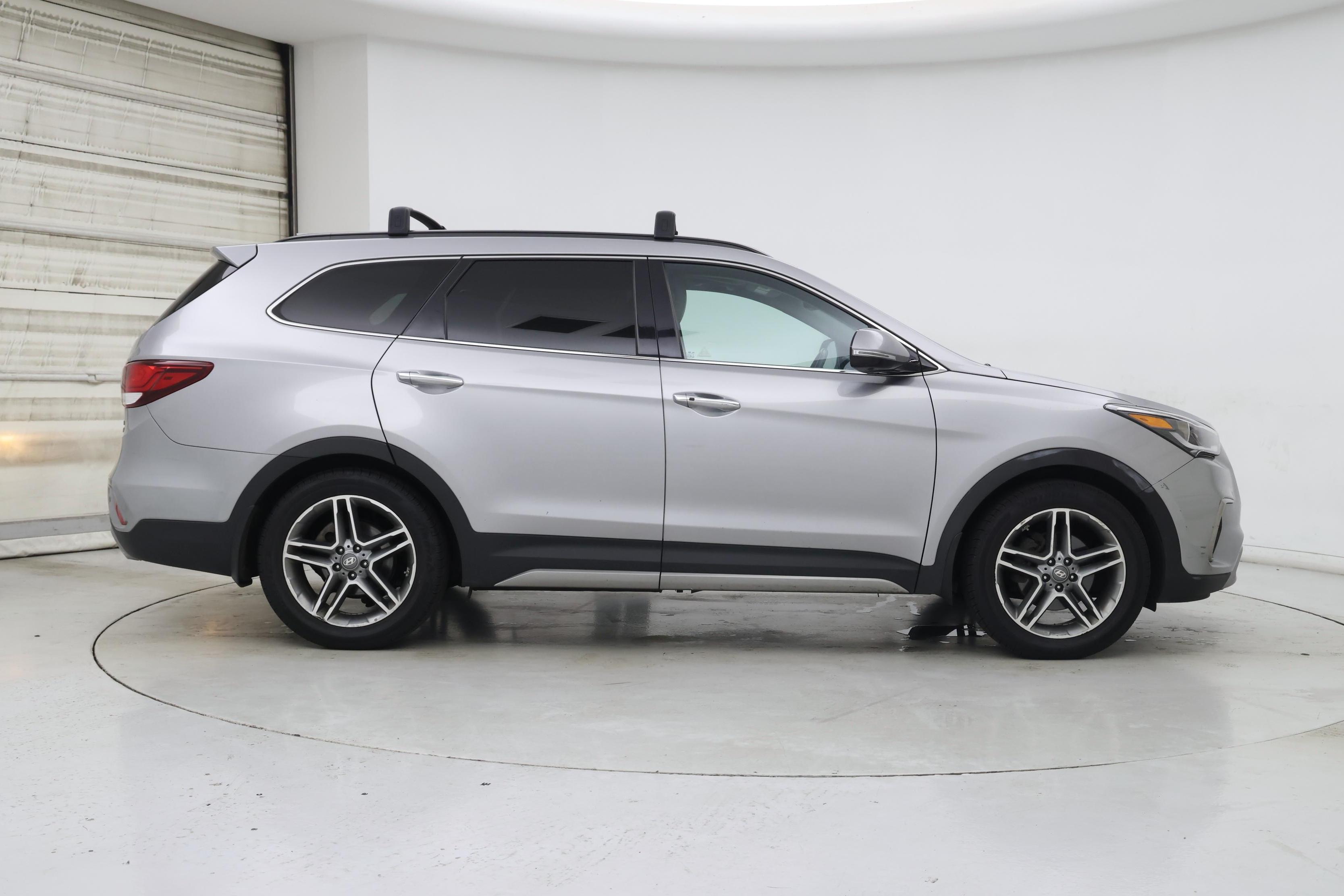 Thumbnail: 2017 Hyundai Santa Fe - 7