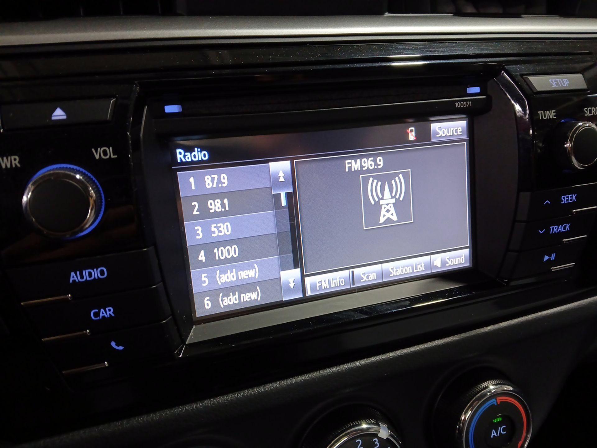 Thumbnail: 2016 Toyota Corolla - 14