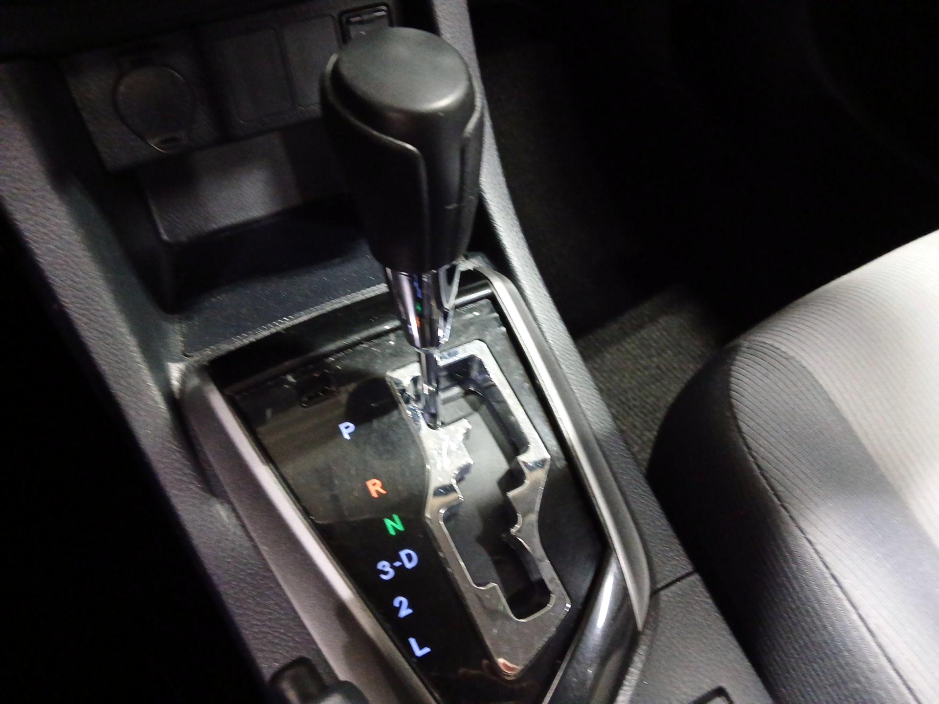Thumbnail: 2016 Toyota Corolla - 16