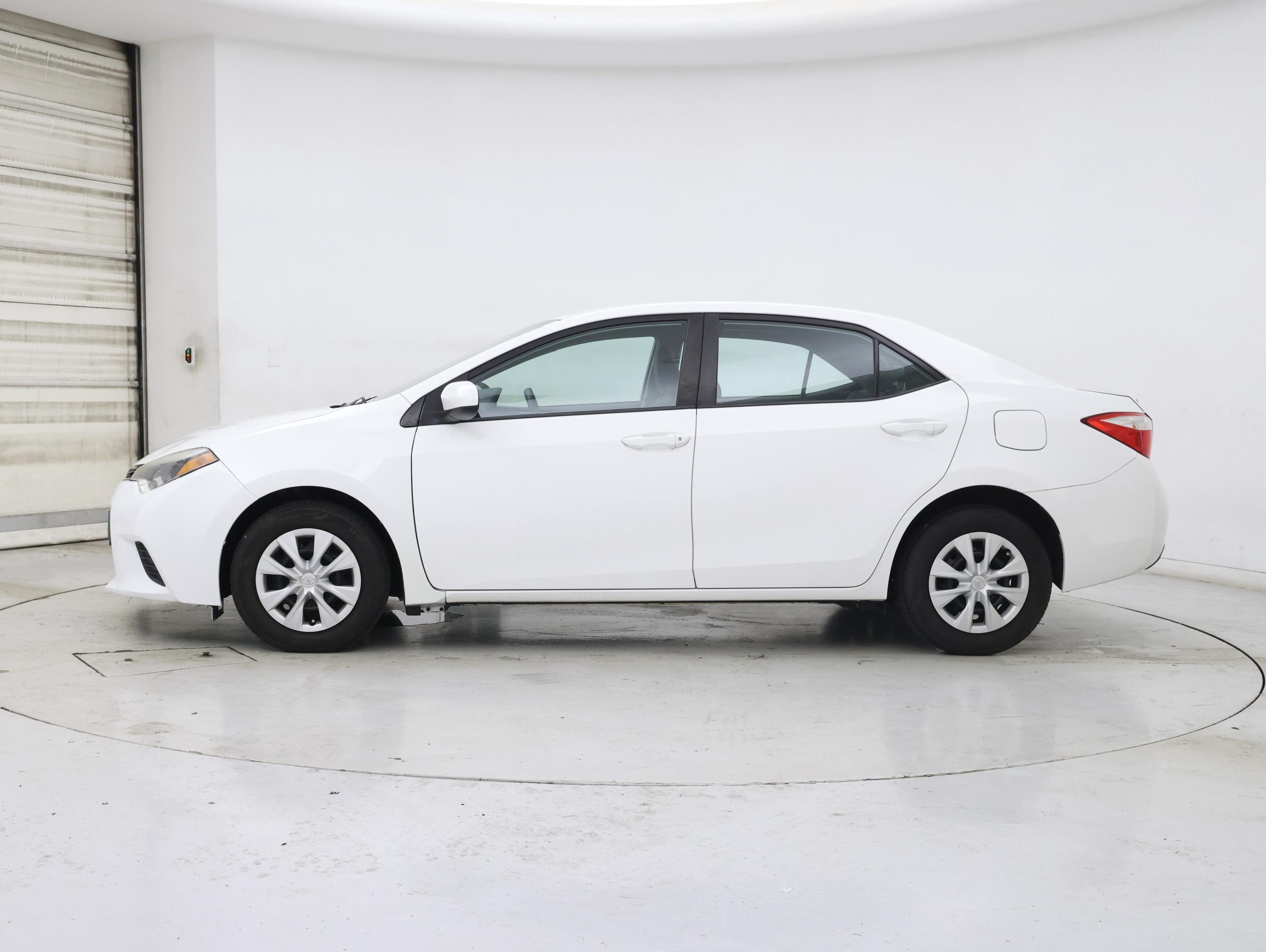 Thumbnail: 2016 Toyota Corolla - 3