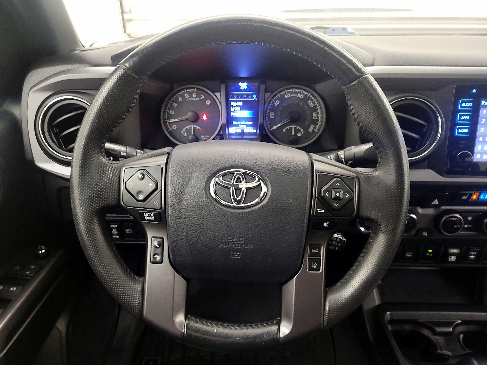 Thumbnail: 2018 Toyota Tacoma - 10