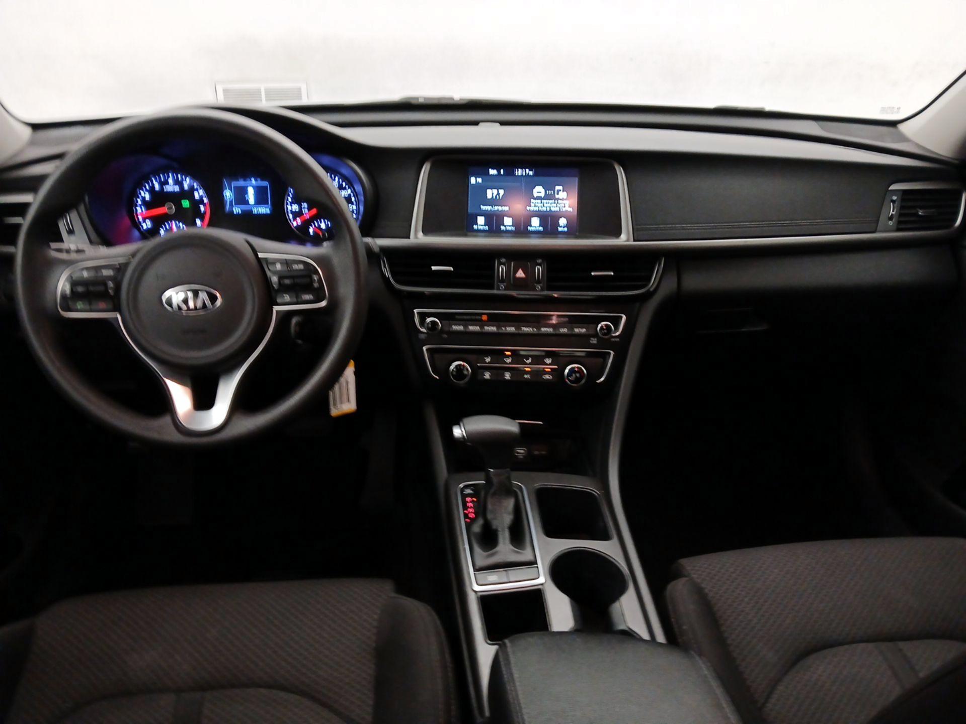 Thumbnail: 2018 Kia Optima - 9