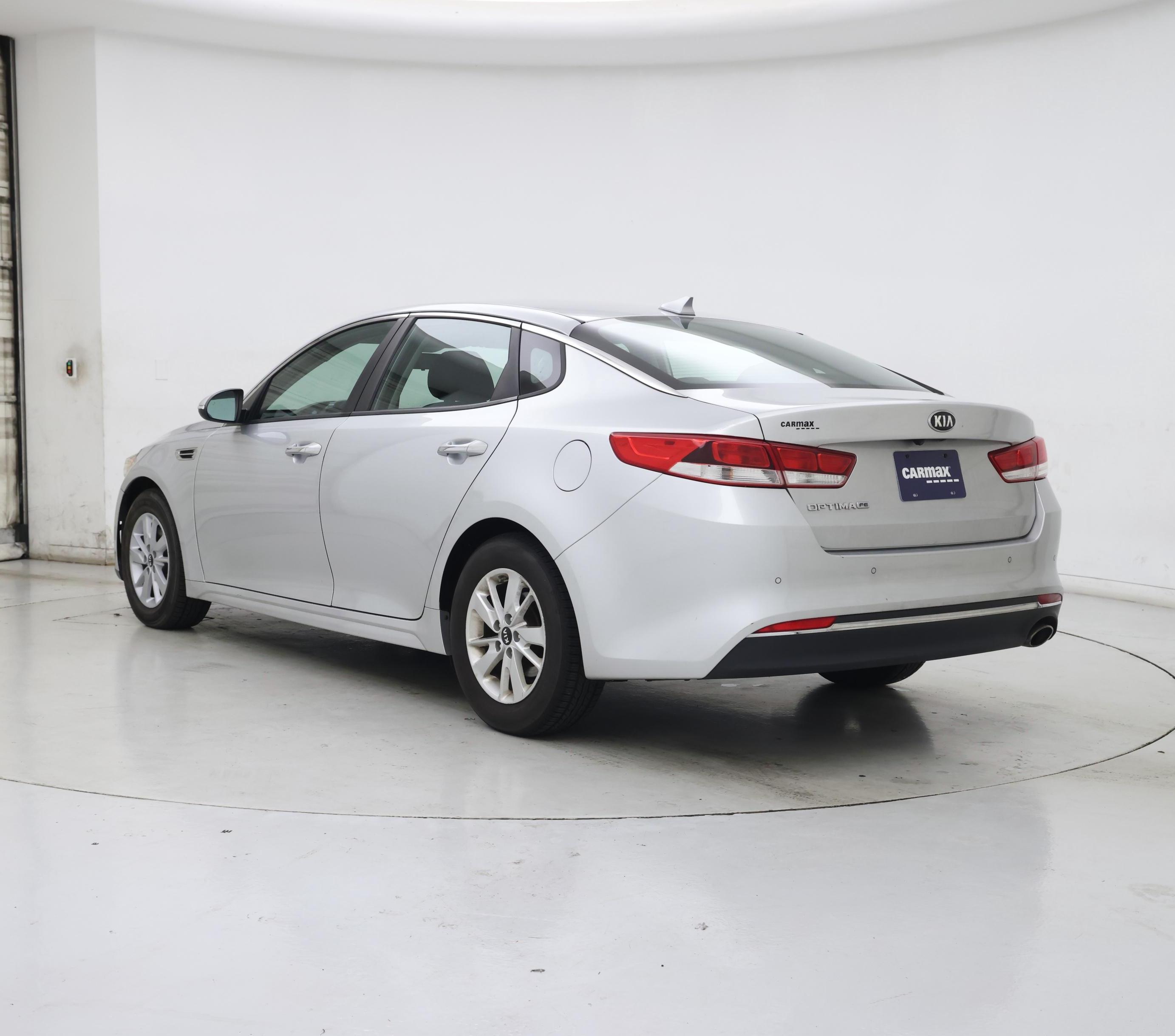 Thumbnail: 2018 Kia Optima - 2