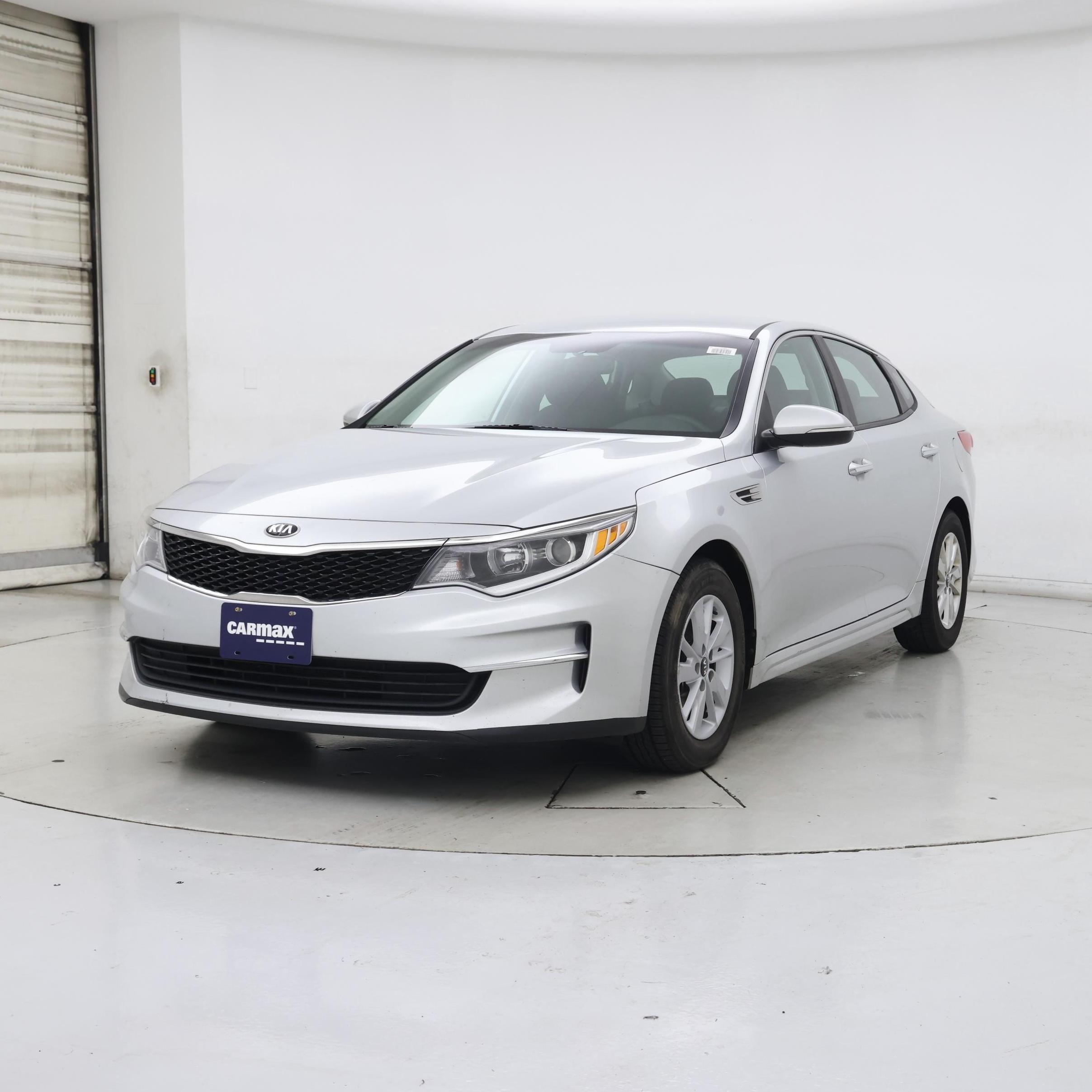 Thumbnail: 2018 Kia Optima - 4