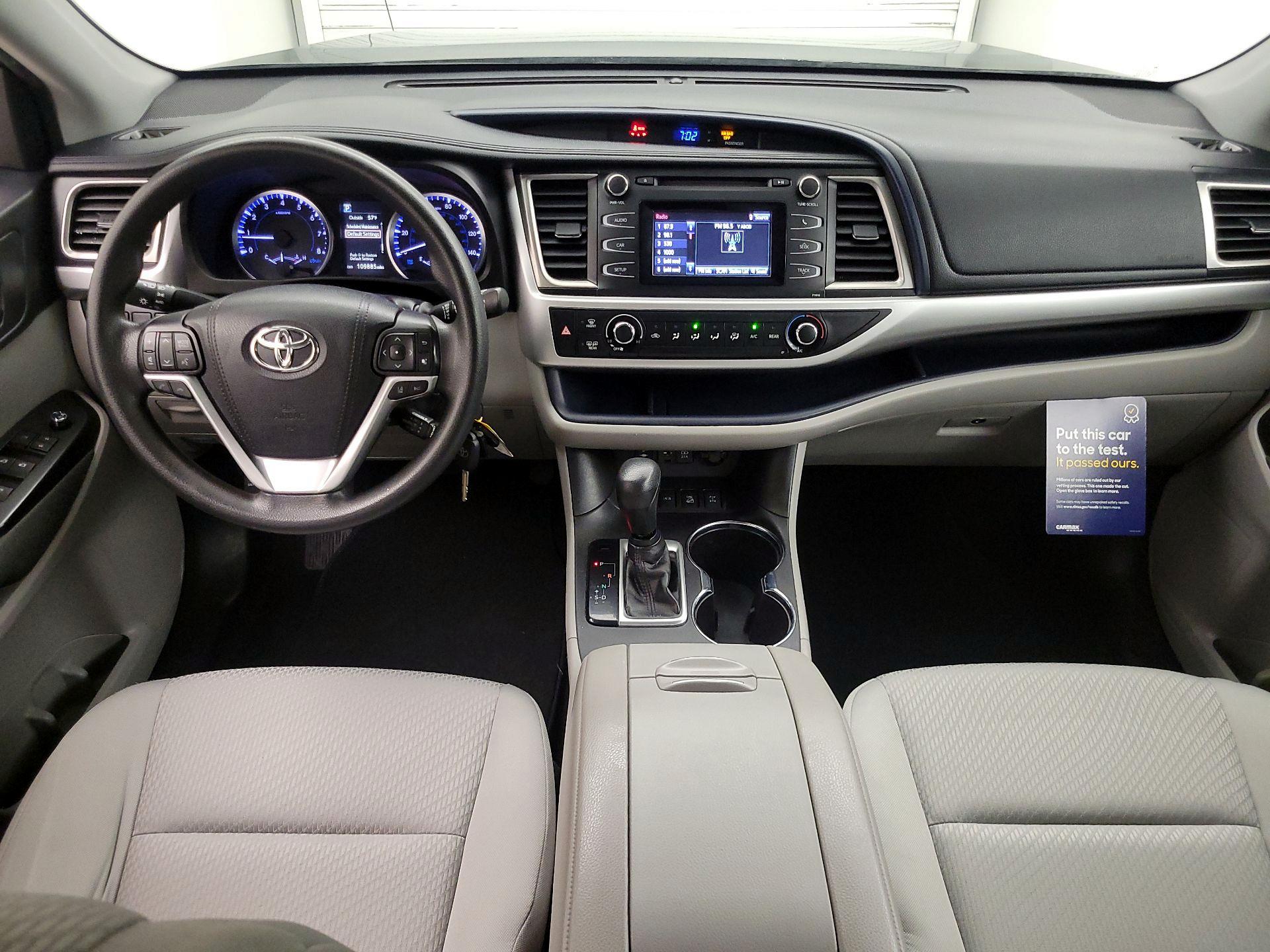 Thumbnail: 2019 Toyota Highlander - 9