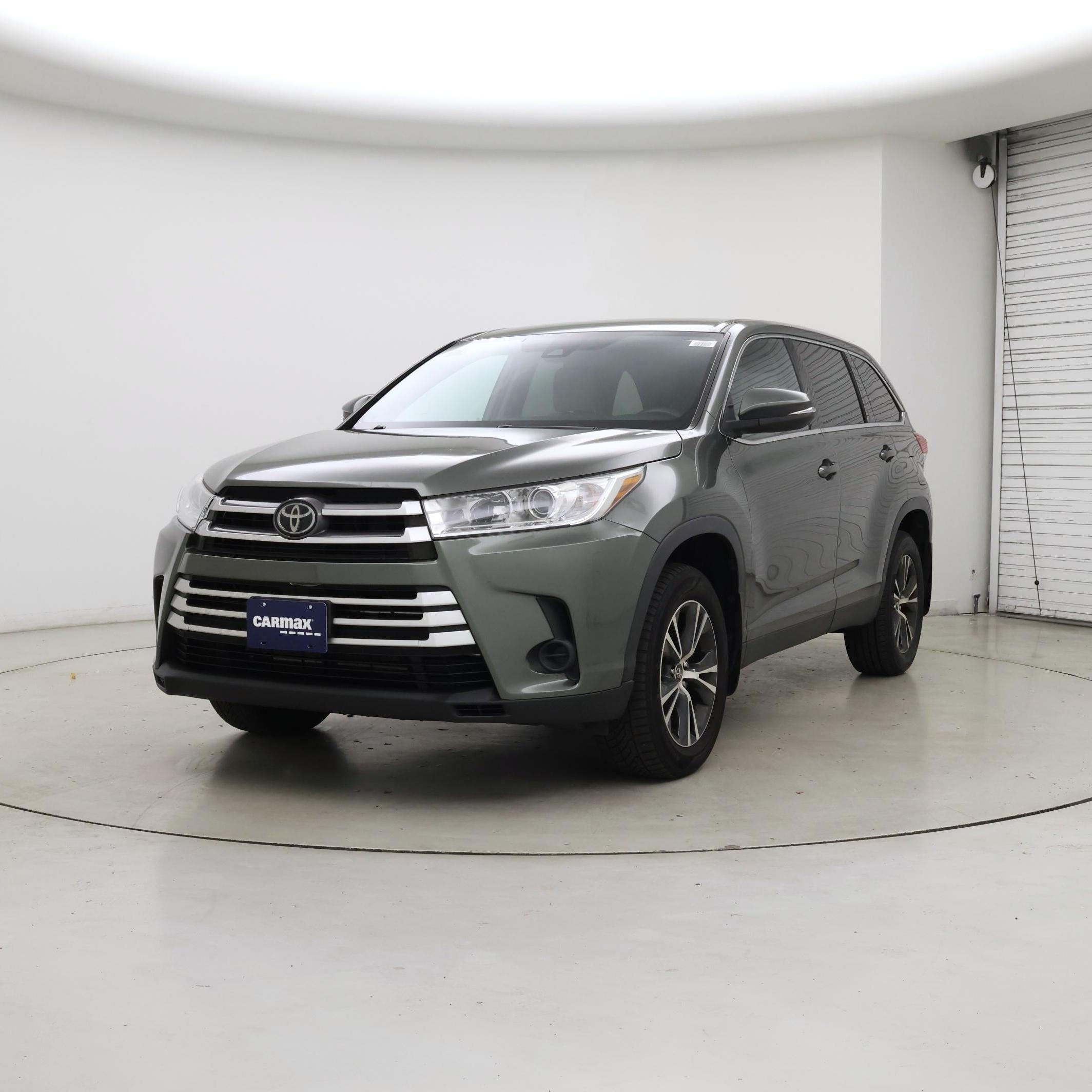 Thumbnail: 2019 Toyota Highlander - 4