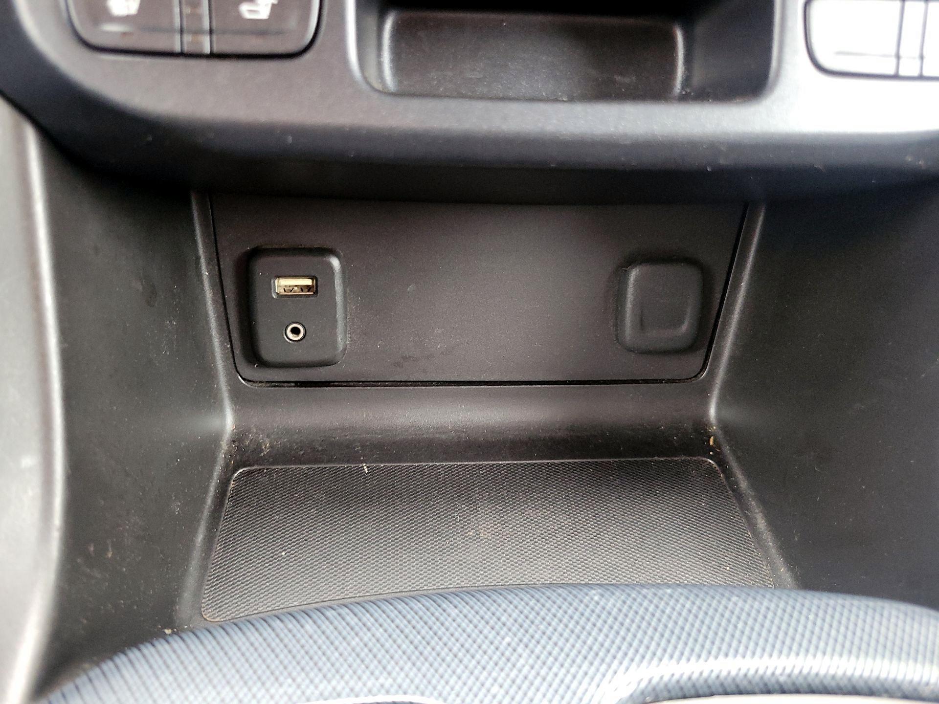 Thumbnail: 2016 Chevrolet Colorado - 17