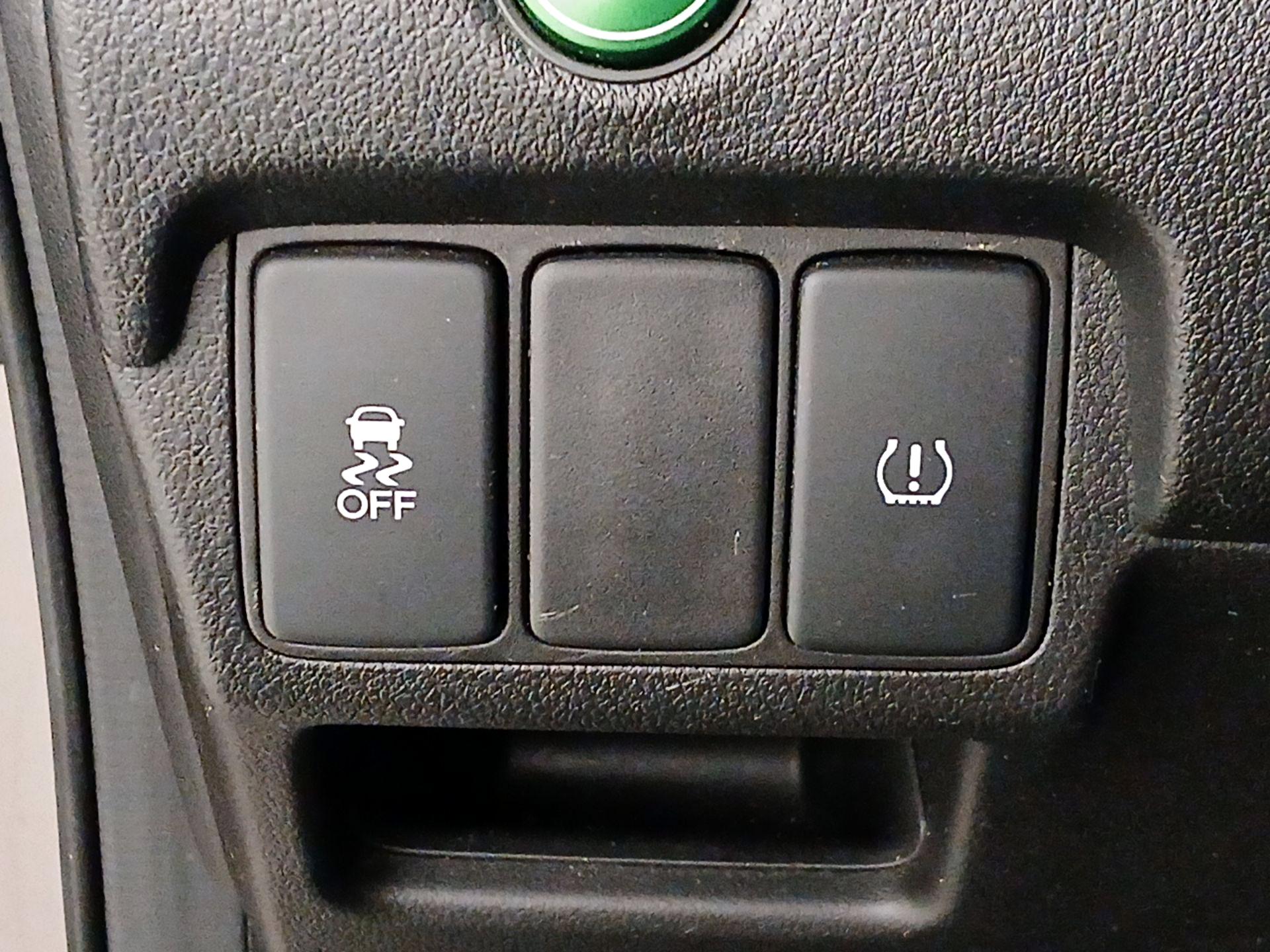 Thumbnail: 2015 Honda CR-V - 13