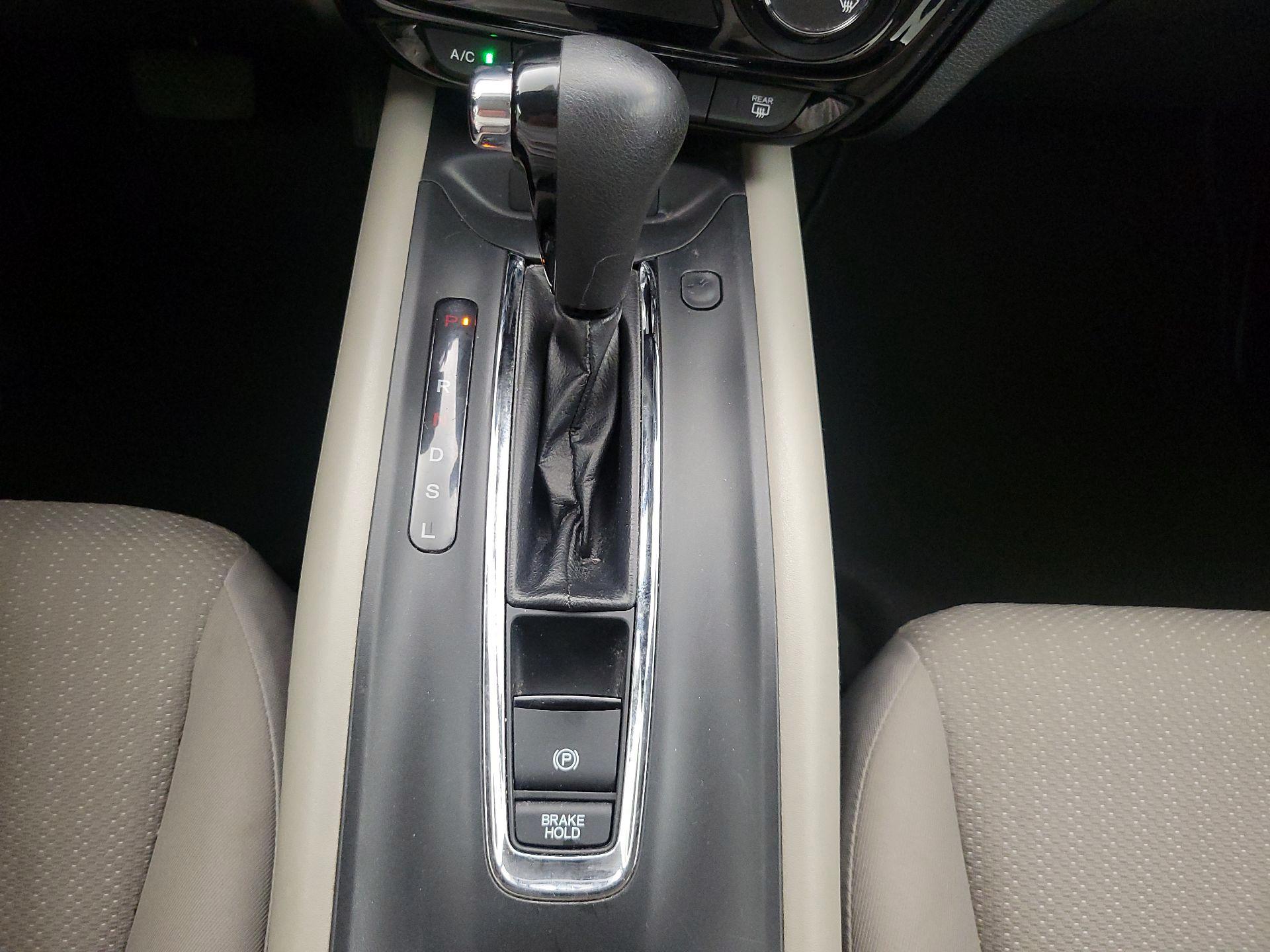 Thumbnail: 2017 Honda HR-V - 17