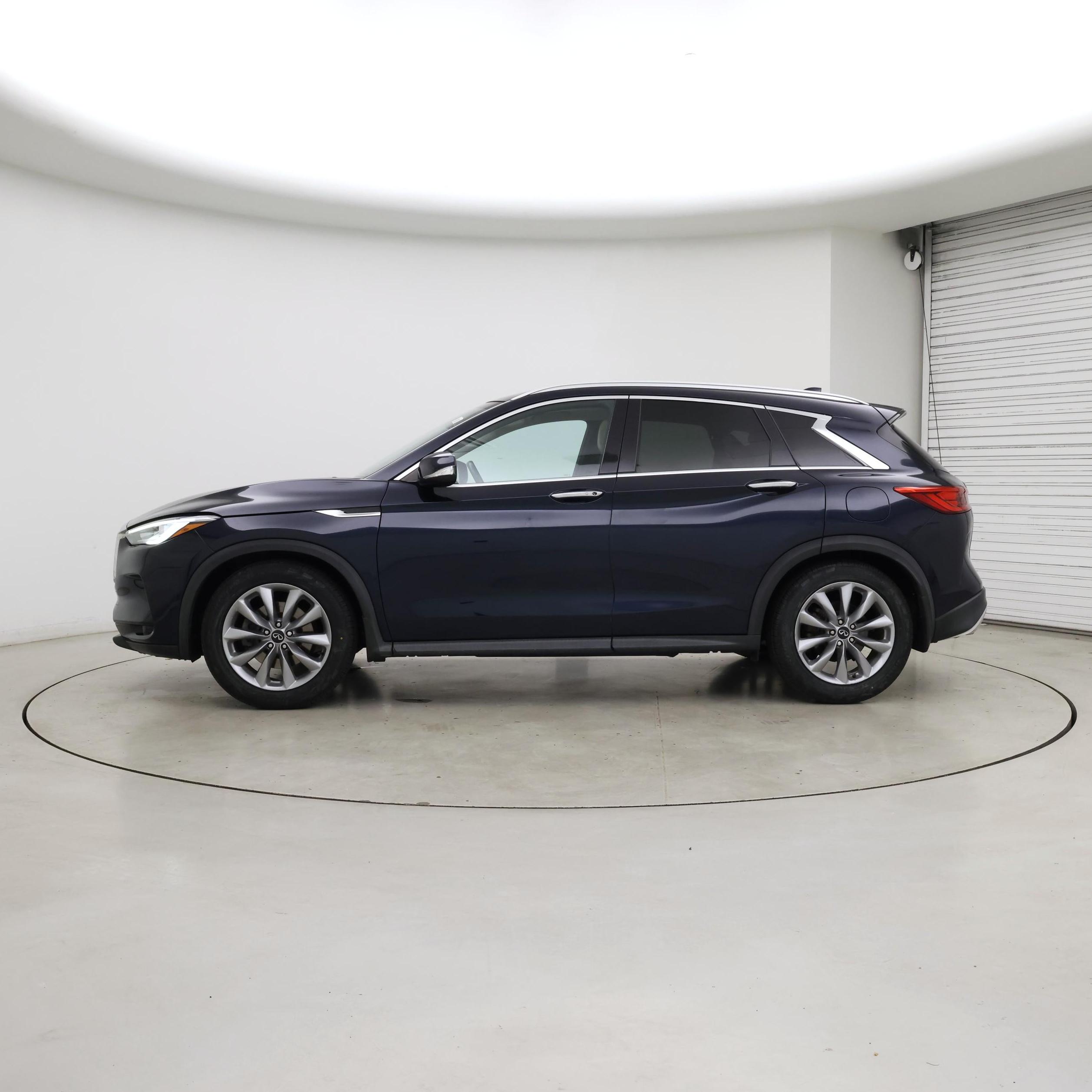 Thumbnail: 2020 INFINITI QX50 - 3