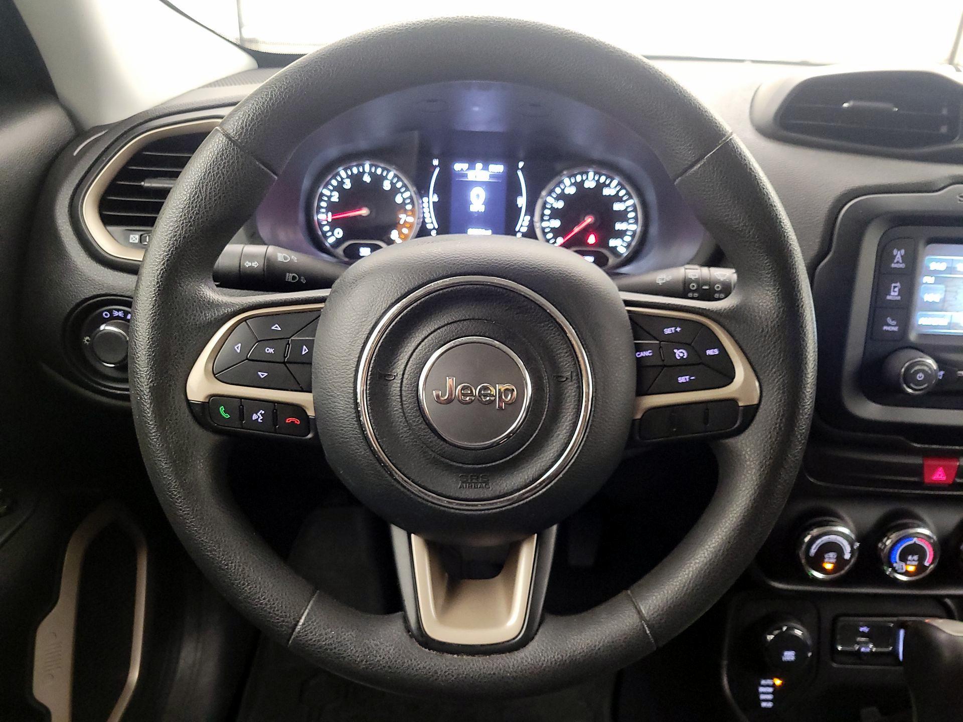 Thumbnail: 2017 Jeep Renegade - 10