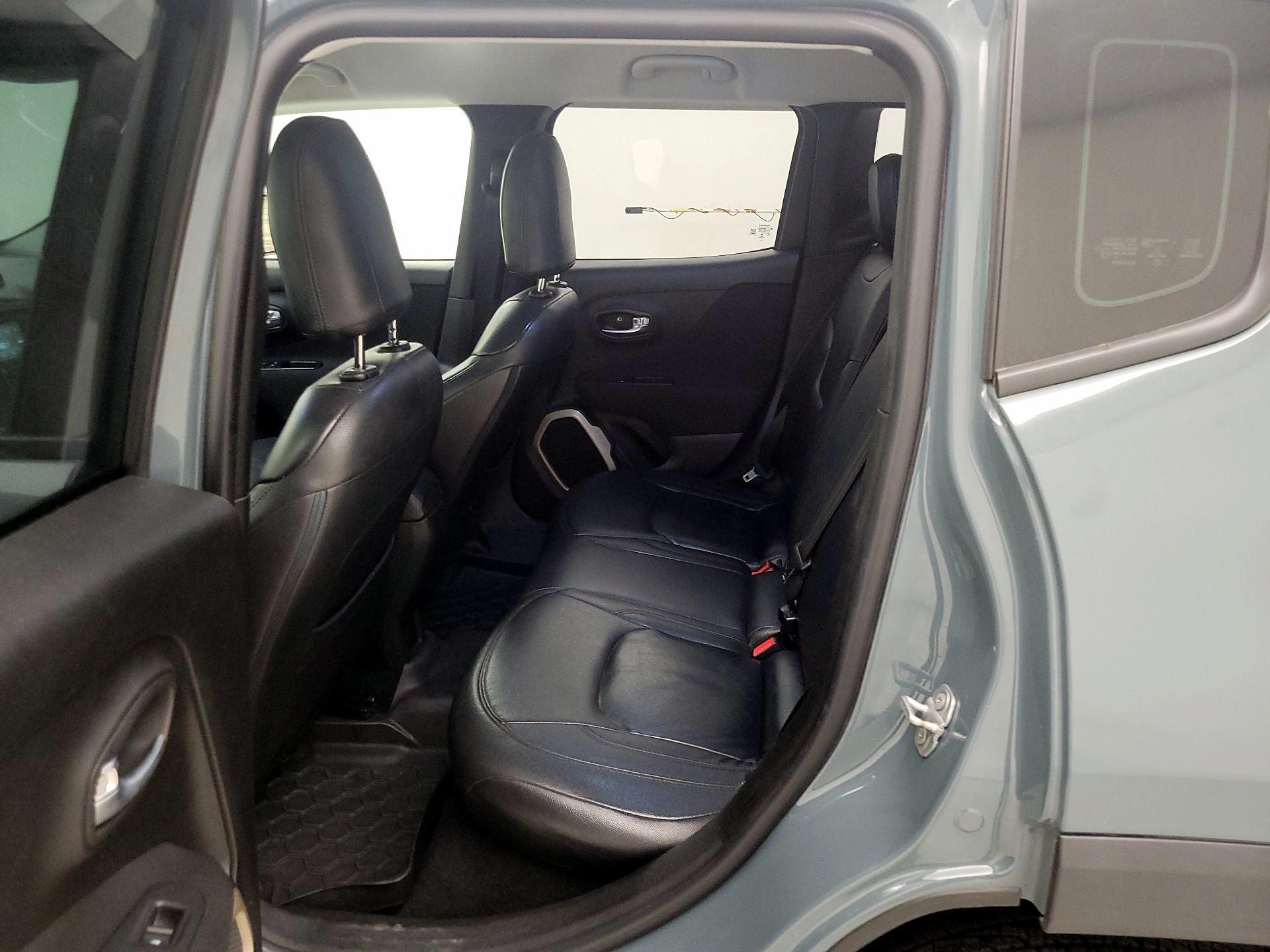 Thumbnail: 2017 Jeep Renegade - 19