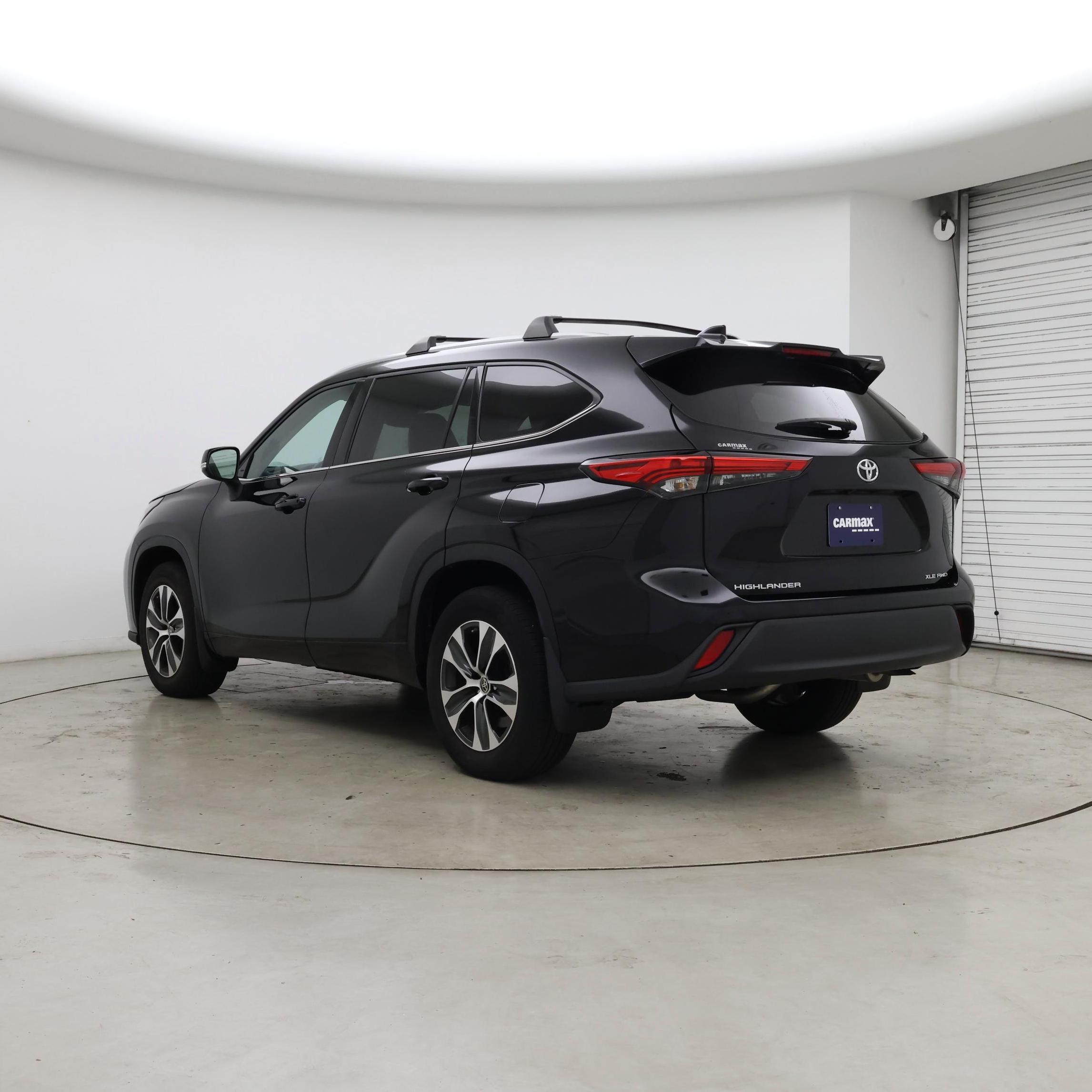 Thumbnail: 2022 Toyota Highlander - 2