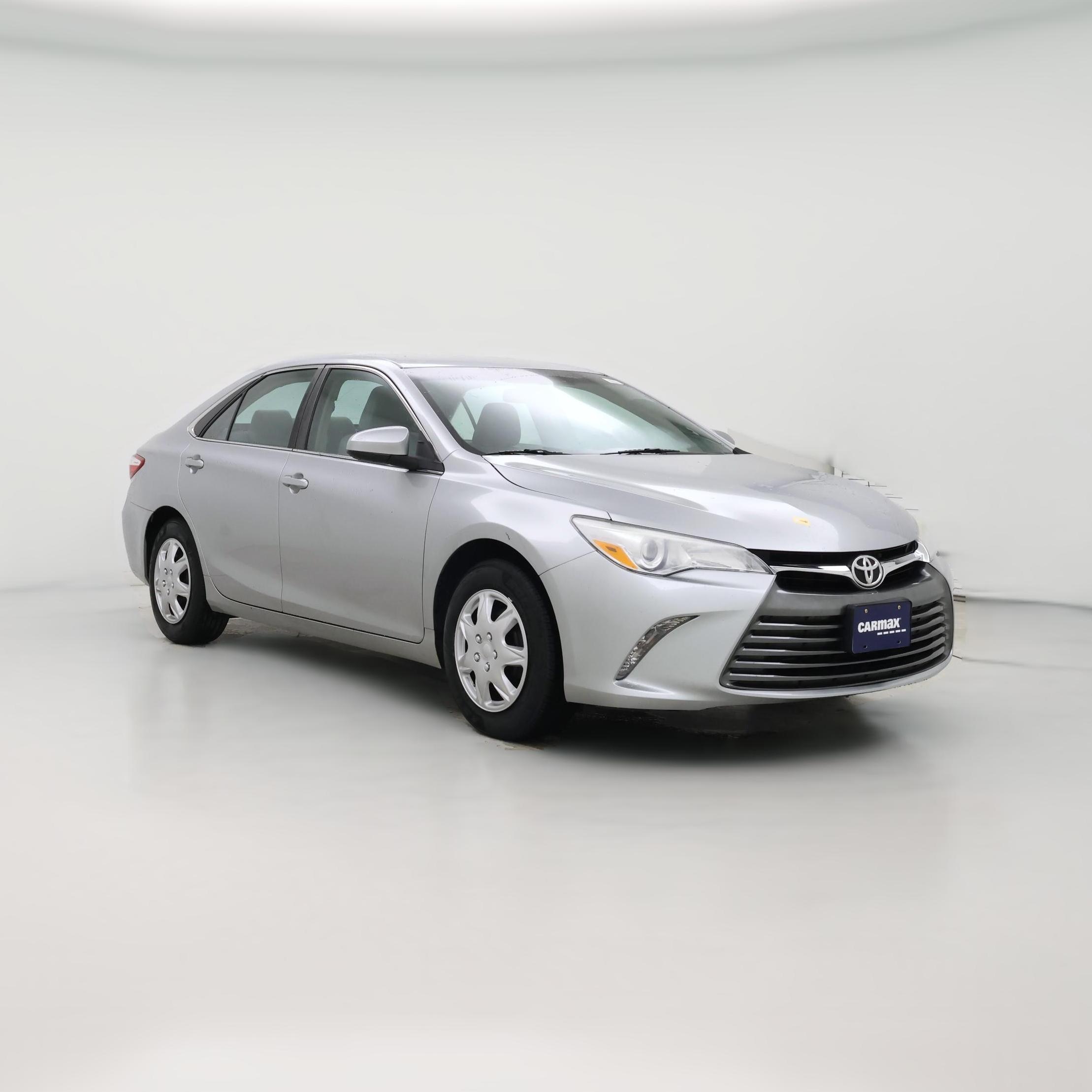 Thumbnail: 2016 Toyota Camry - 1
