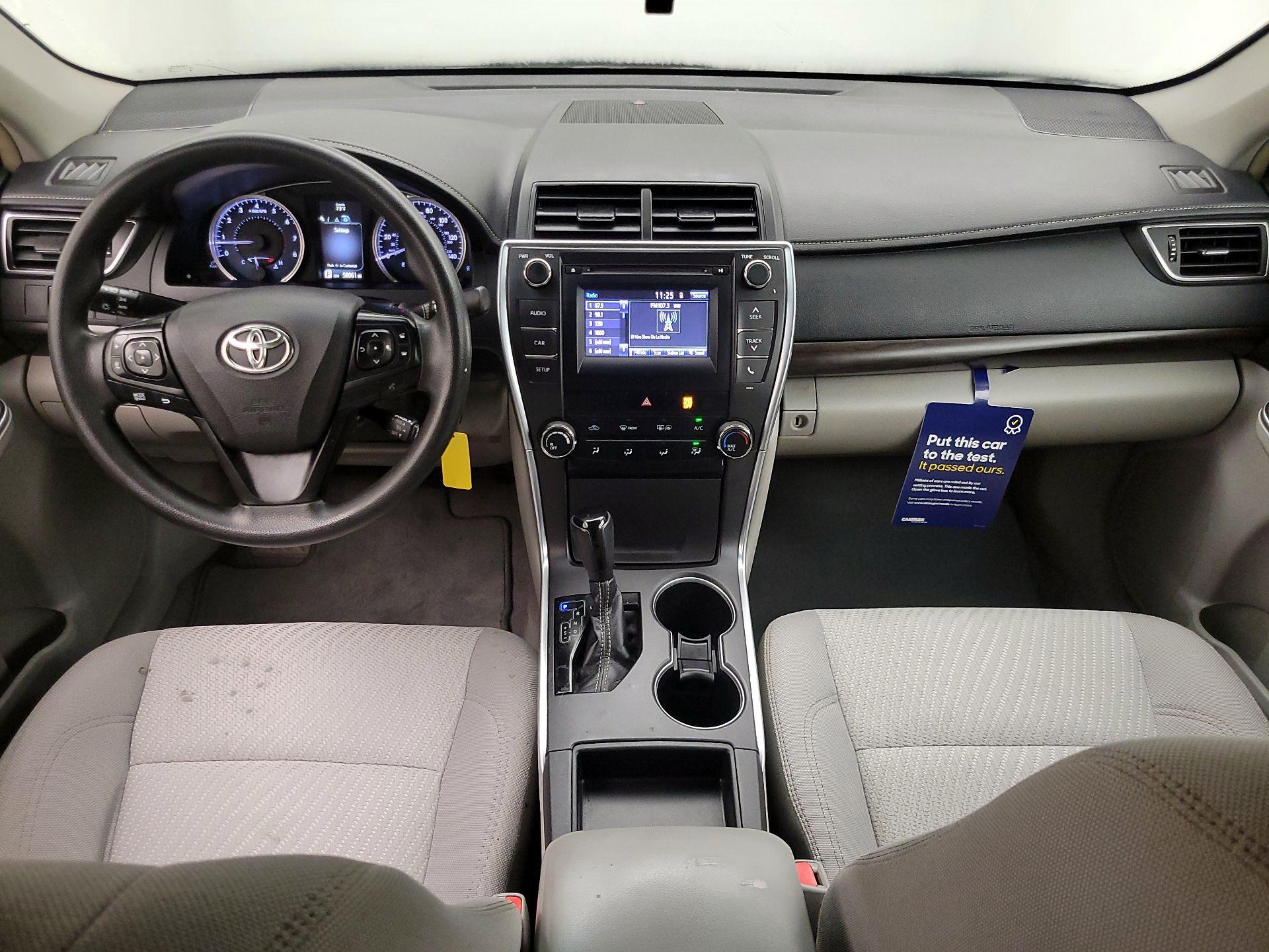 Thumbnail: 2016 Toyota Camry - 9
