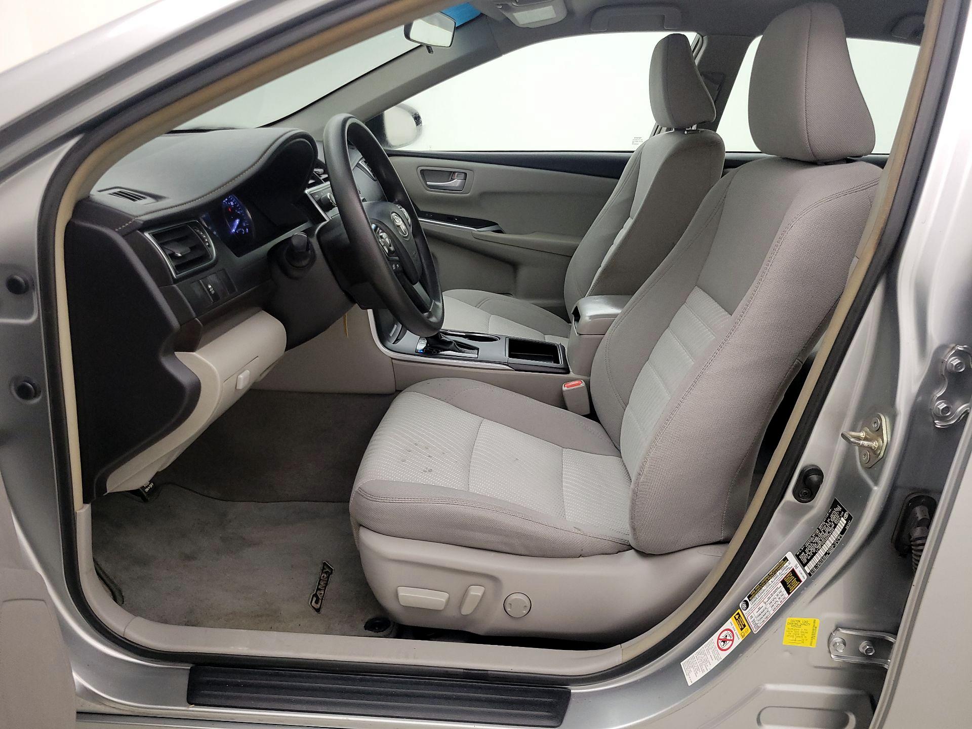 Thumbnail: 2016 Toyota Camry - 11