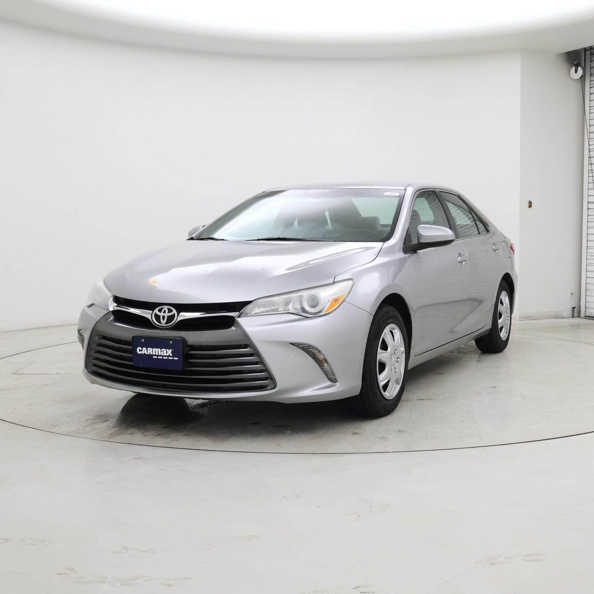 Thumbnail: 2016 Toyota Camry - 4