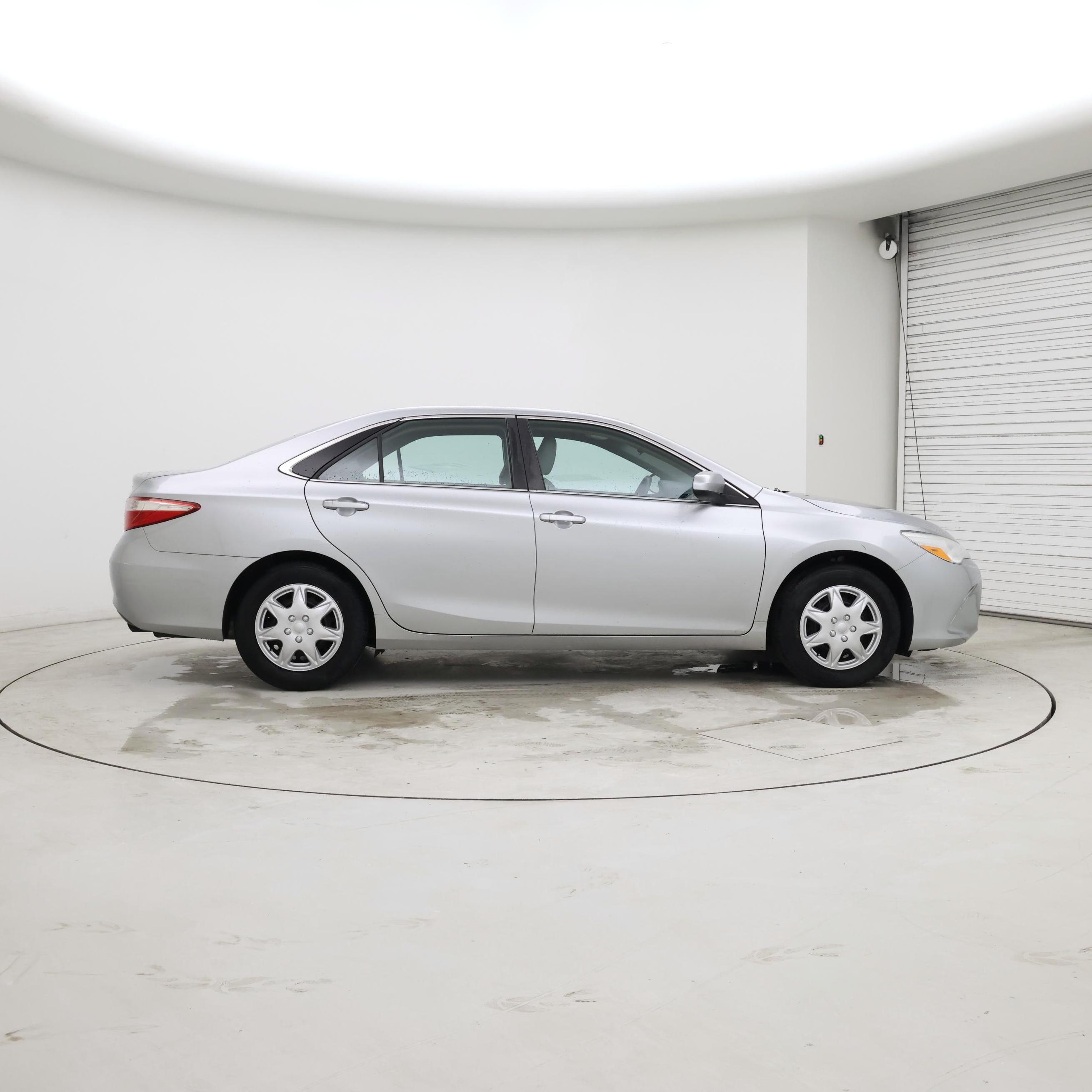 Thumbnail: 2016 Toyota Camry - 7