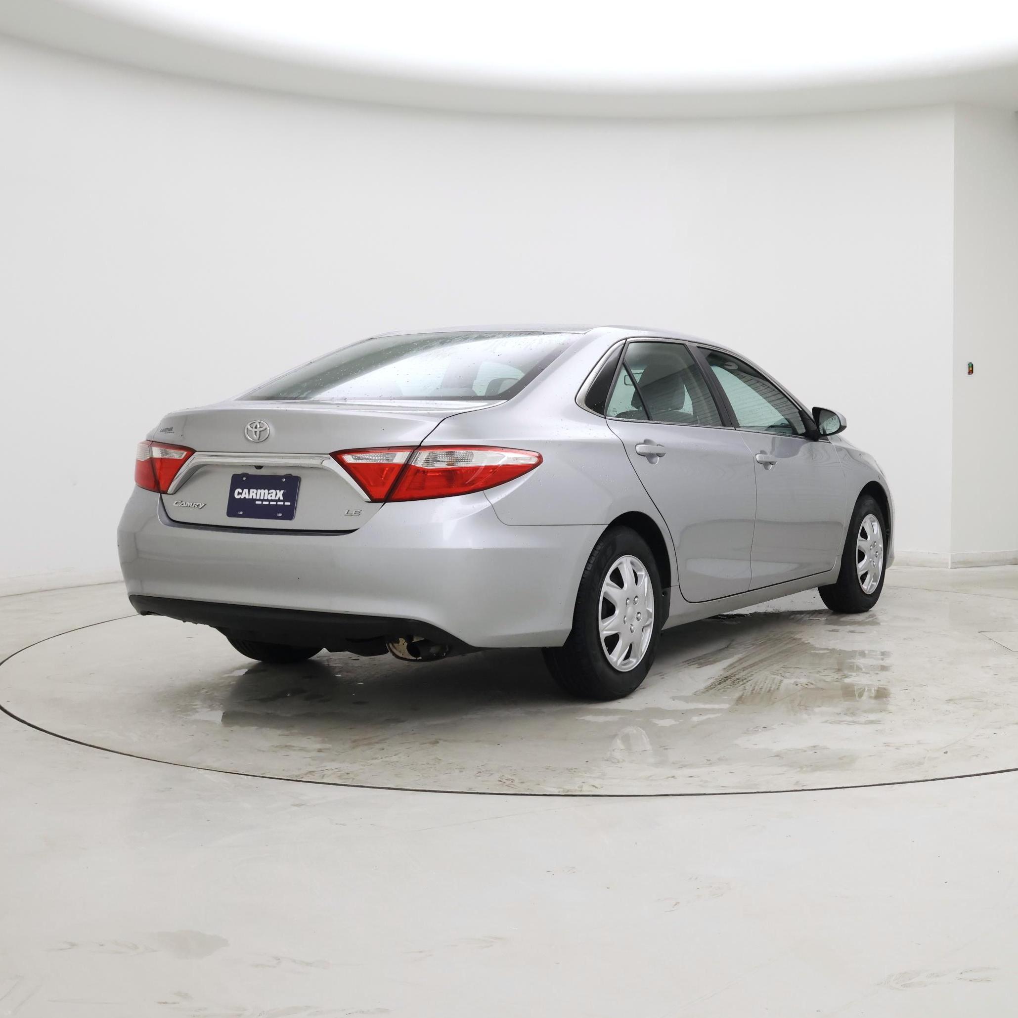 Thumbnail: 2016 Toyota Camry - 8