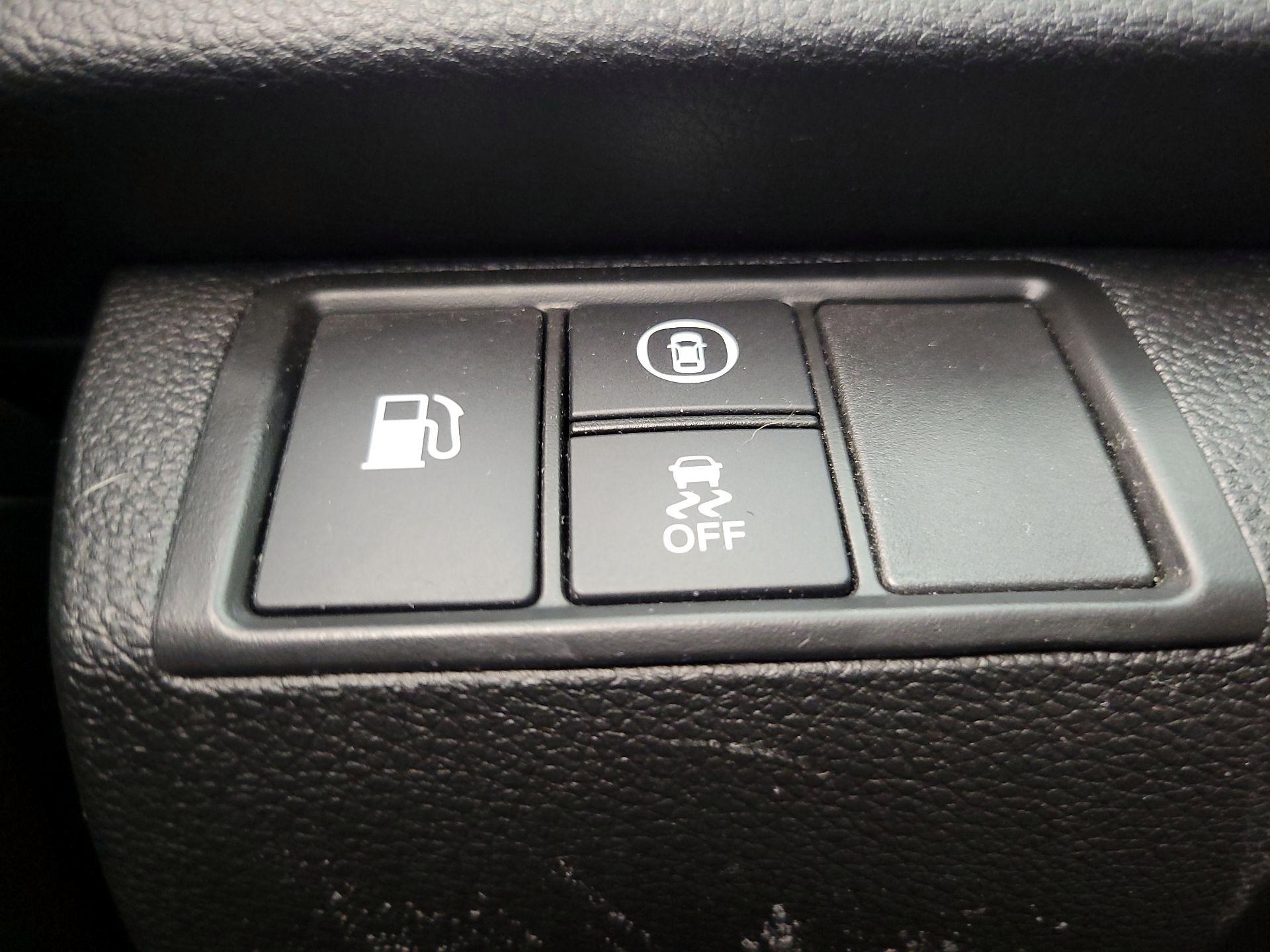 Thumbnail: 2022 Honda Insight - 13