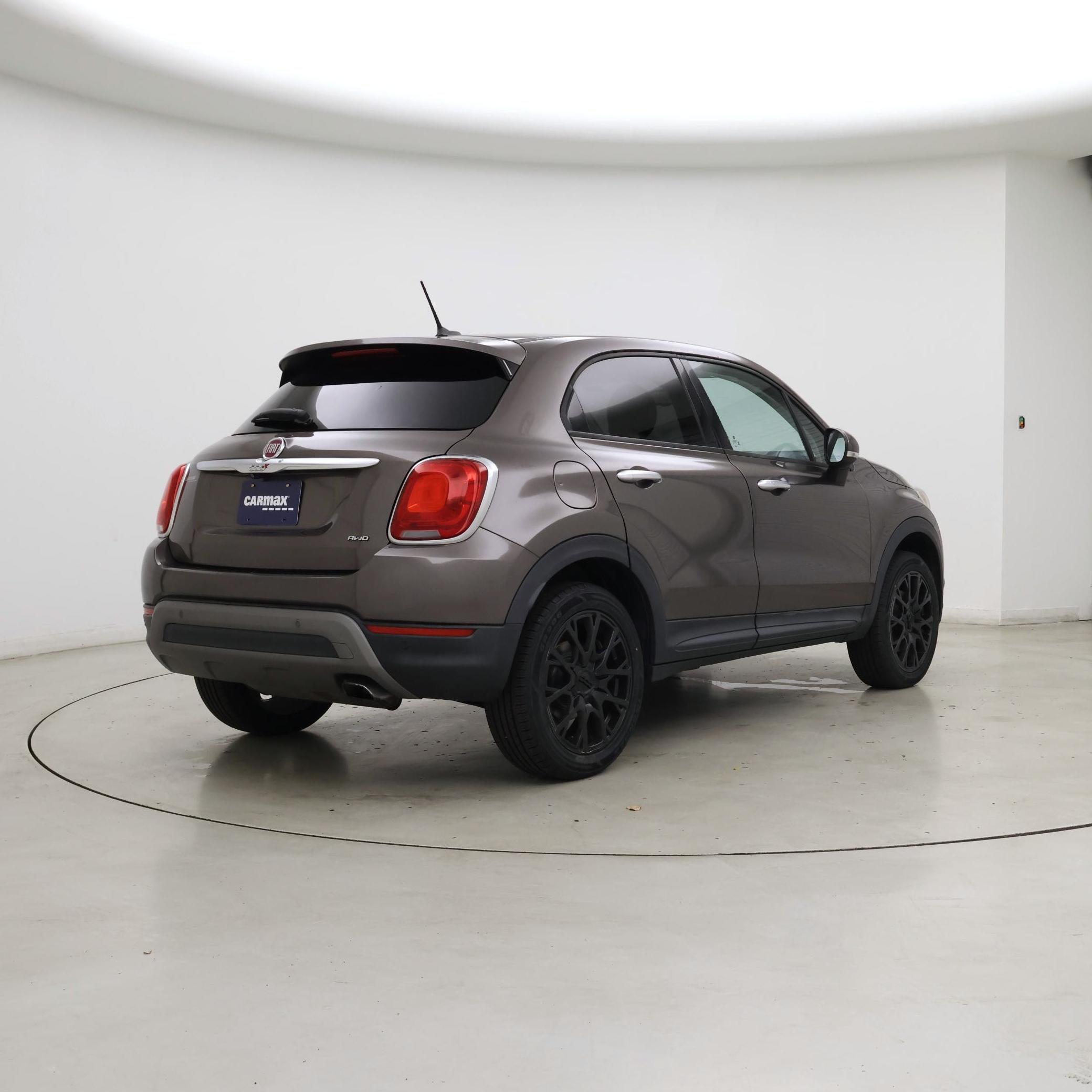 Thumbnail: 2016 Fiat 500X - 8