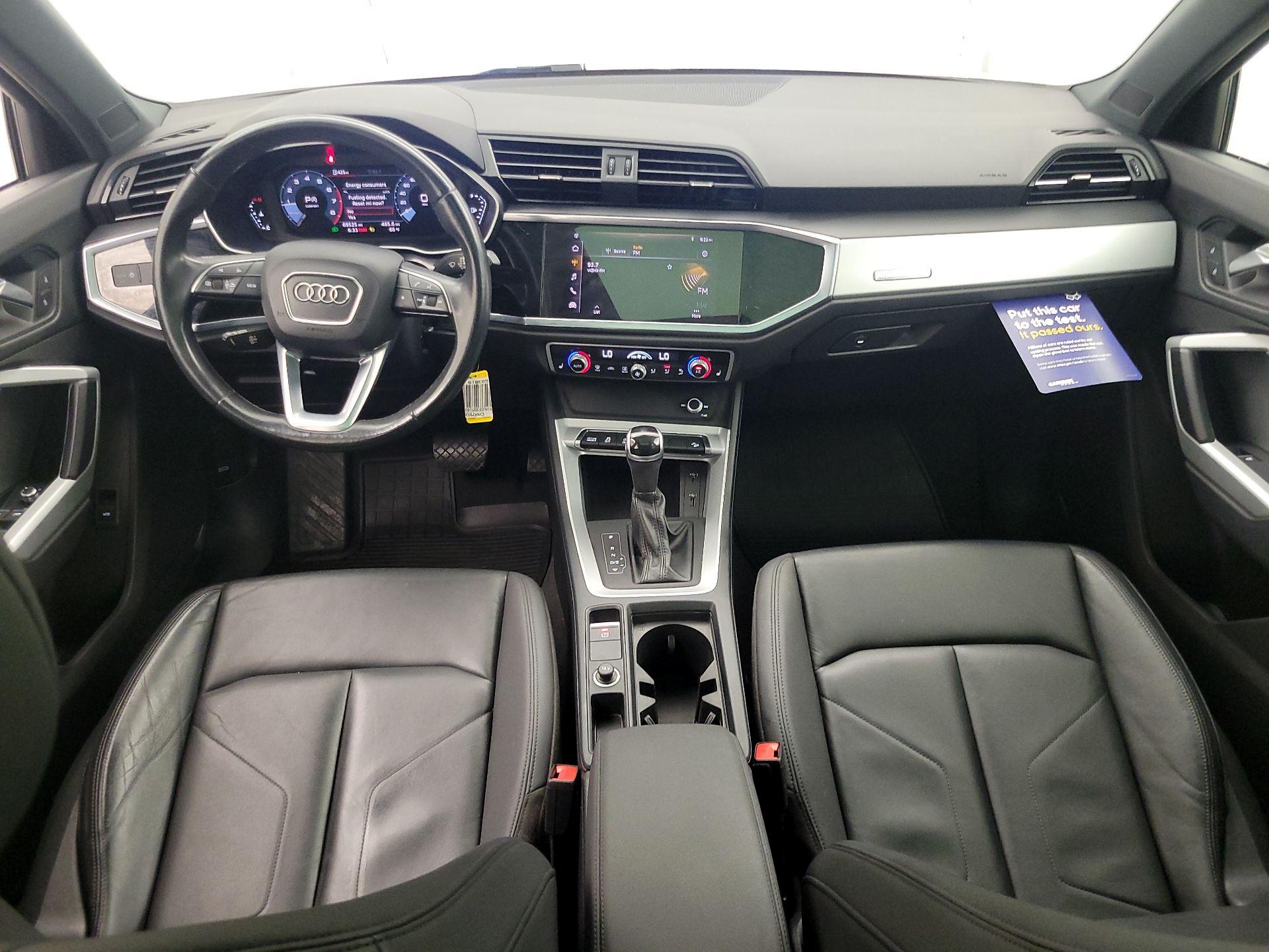 Thumbnail: 2021 Audi Q3 - 9