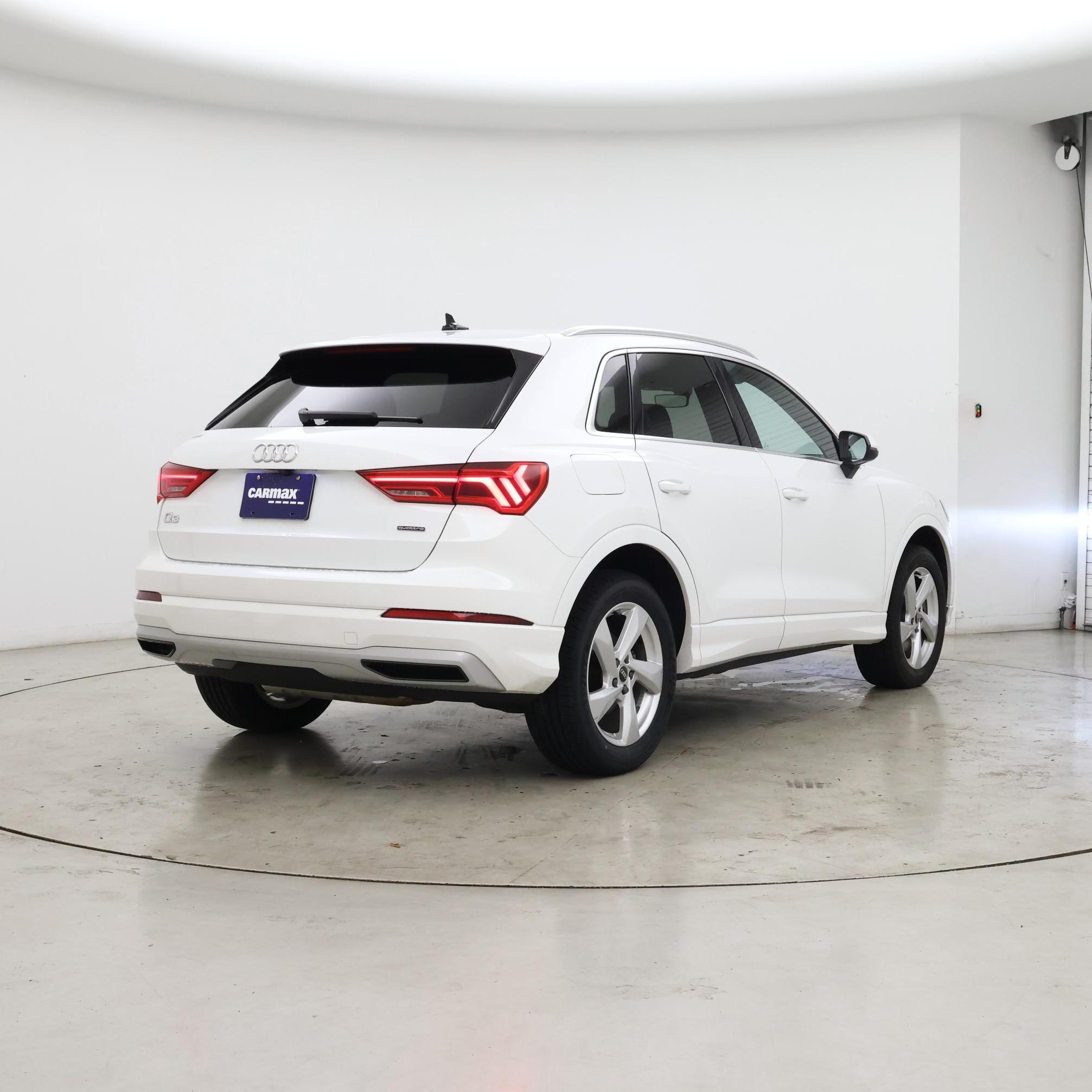 Thumbnail: 2021 Audi Q3 - 8