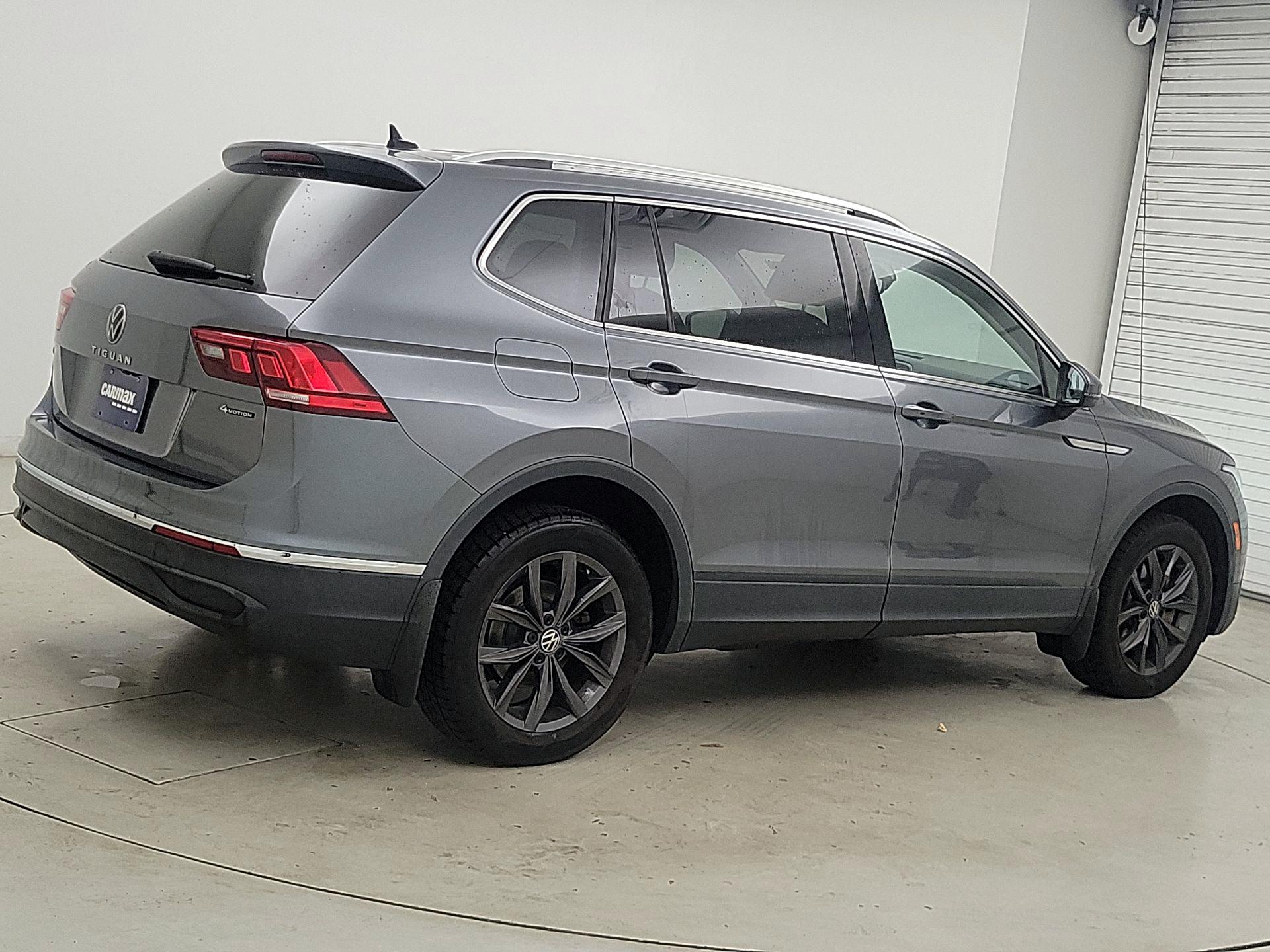 Thumbnail: 2022 Volkswagen Tiguan - 5