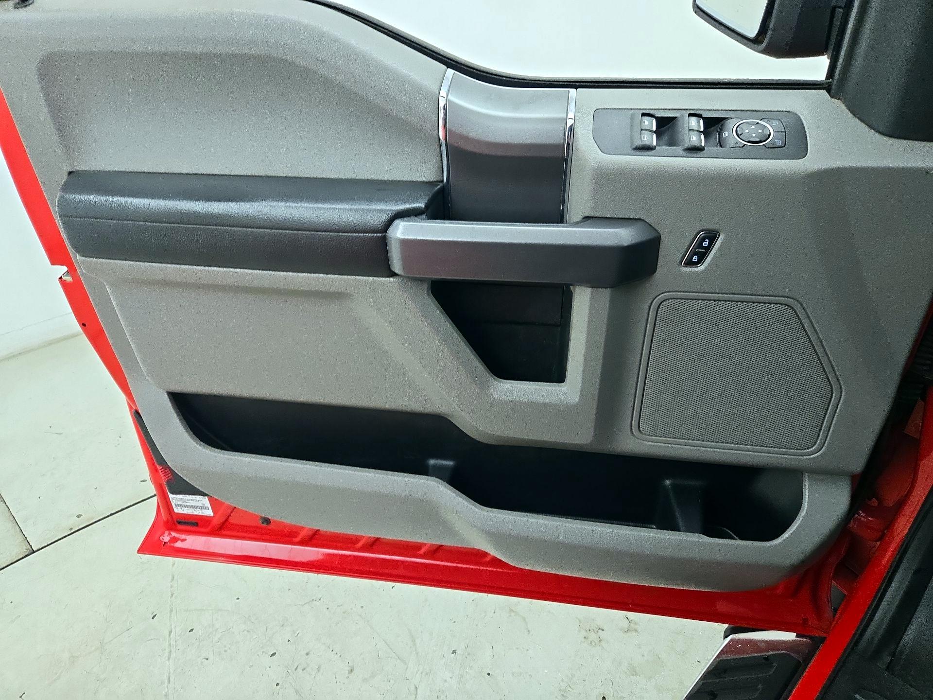 Thumbnail: 2015 Ford F-150 - 12