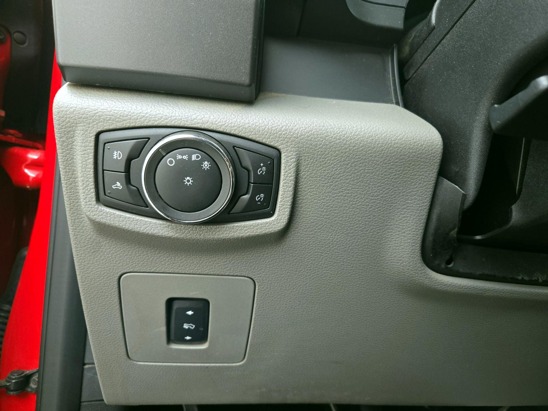 Thumbnail: 2015 Ford F-150 - 13