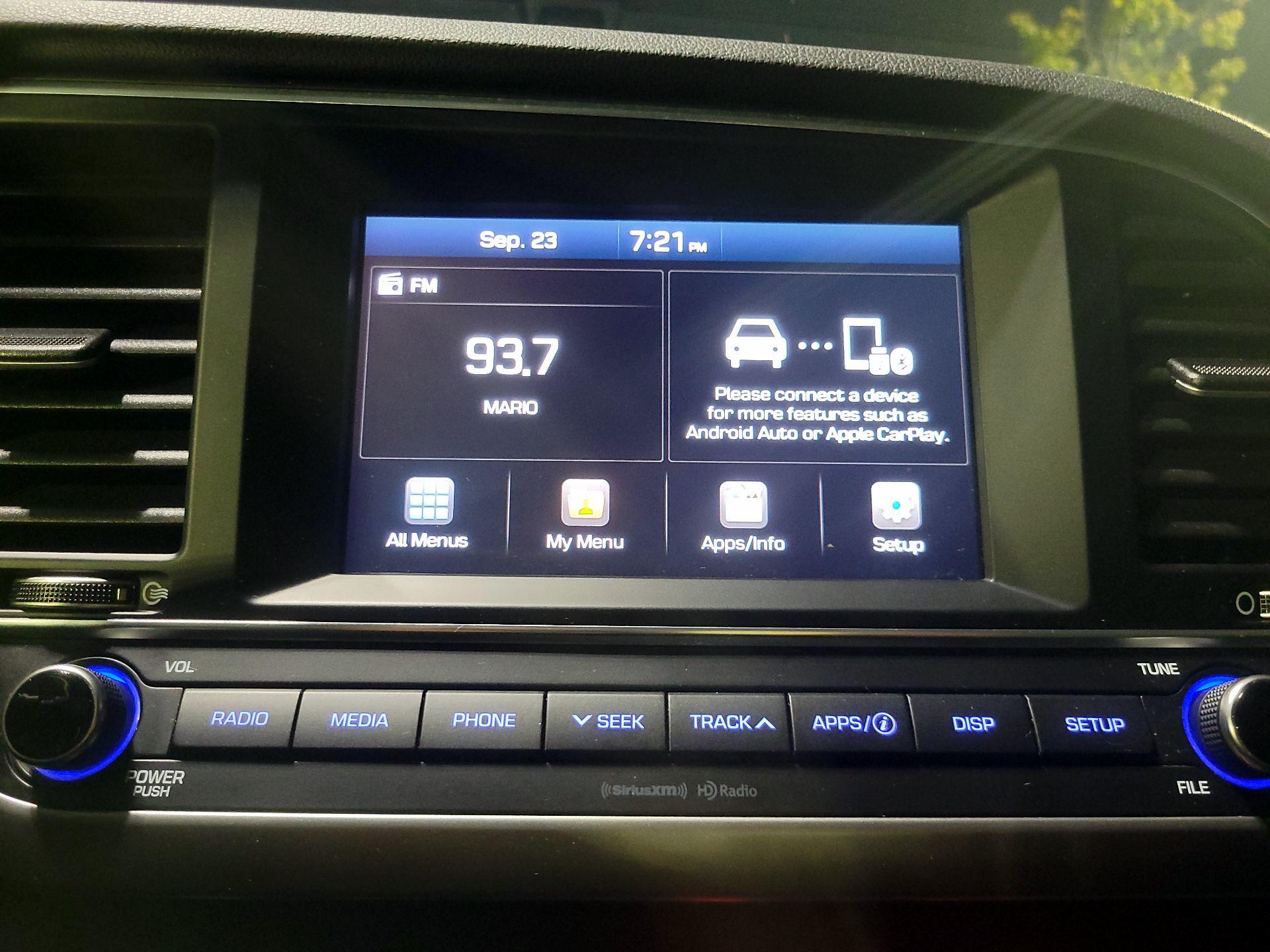 Thumbnail: 2018 Hyundai Elantra - 13
