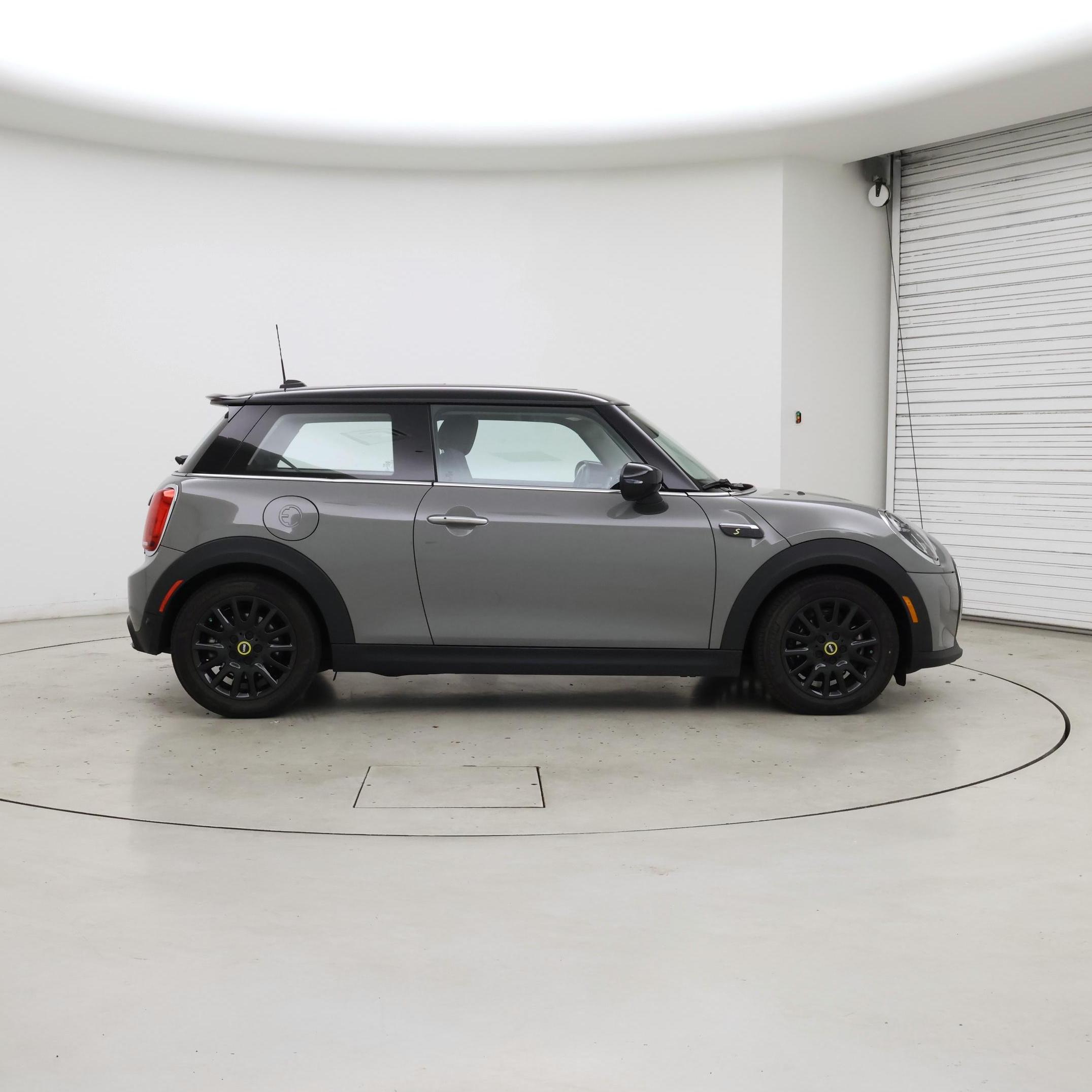 Thumbnail: 2022 MINI Cooper Hardtop - 7