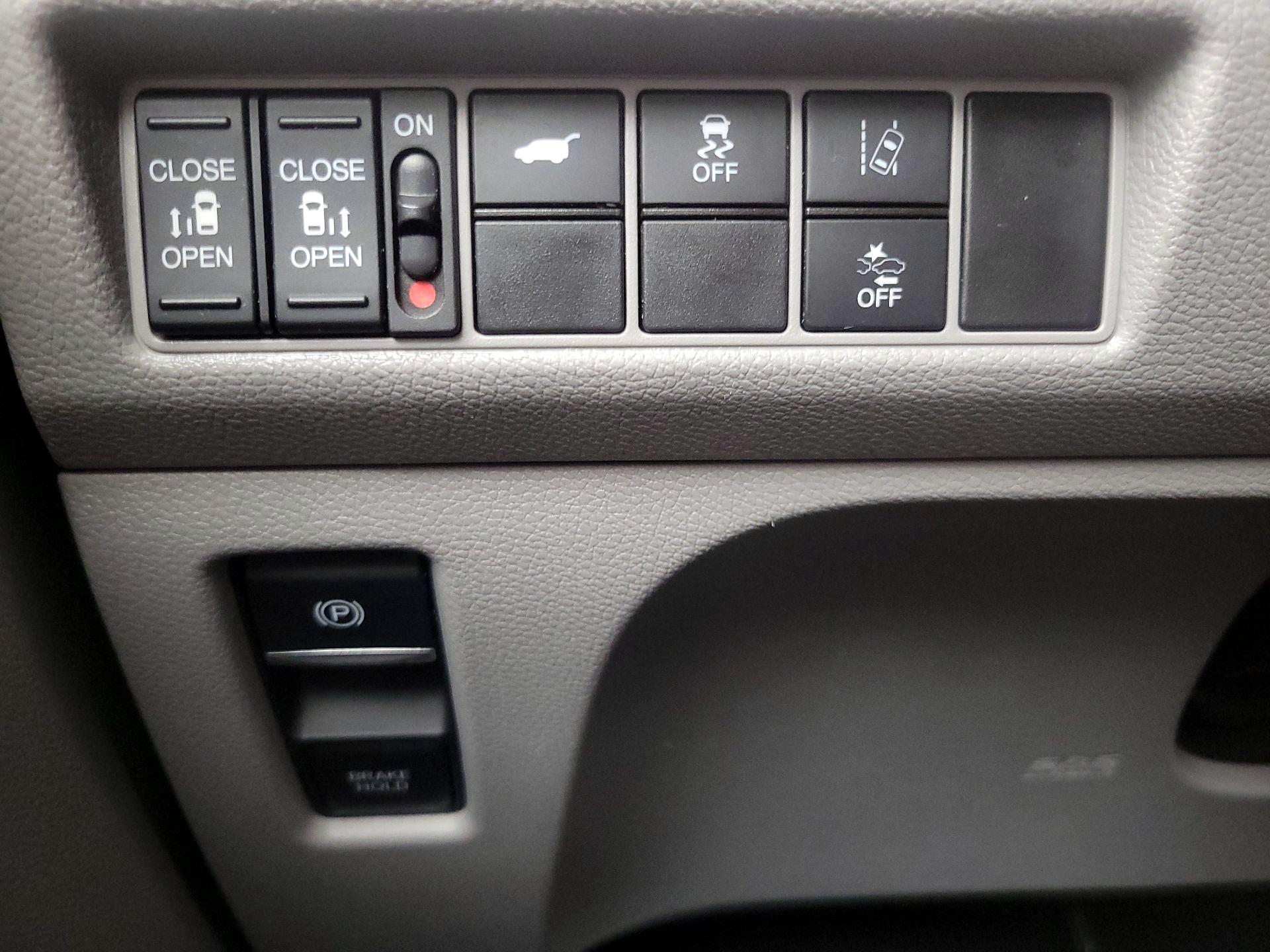 Thumbnail: 2020 Honda Odyssey - 13