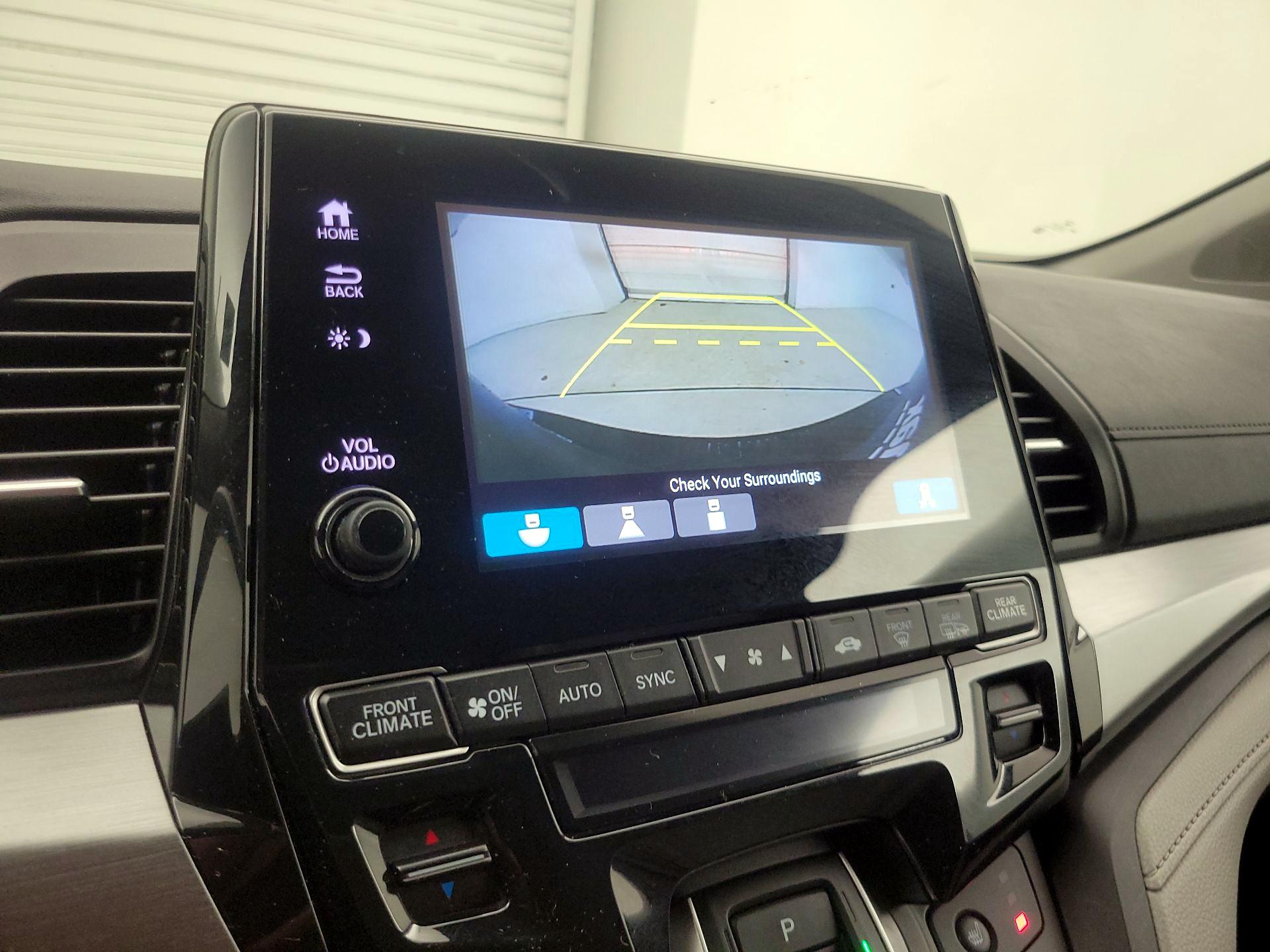 Thumbnail: 2020 Honda Odyssey - 14